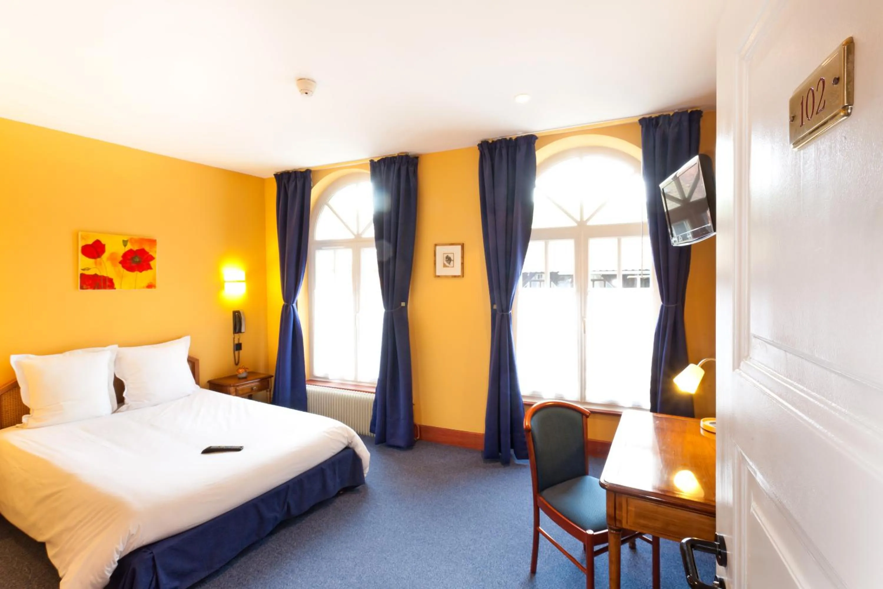 Triple Room in Hôtel Restaurant La Cigogne