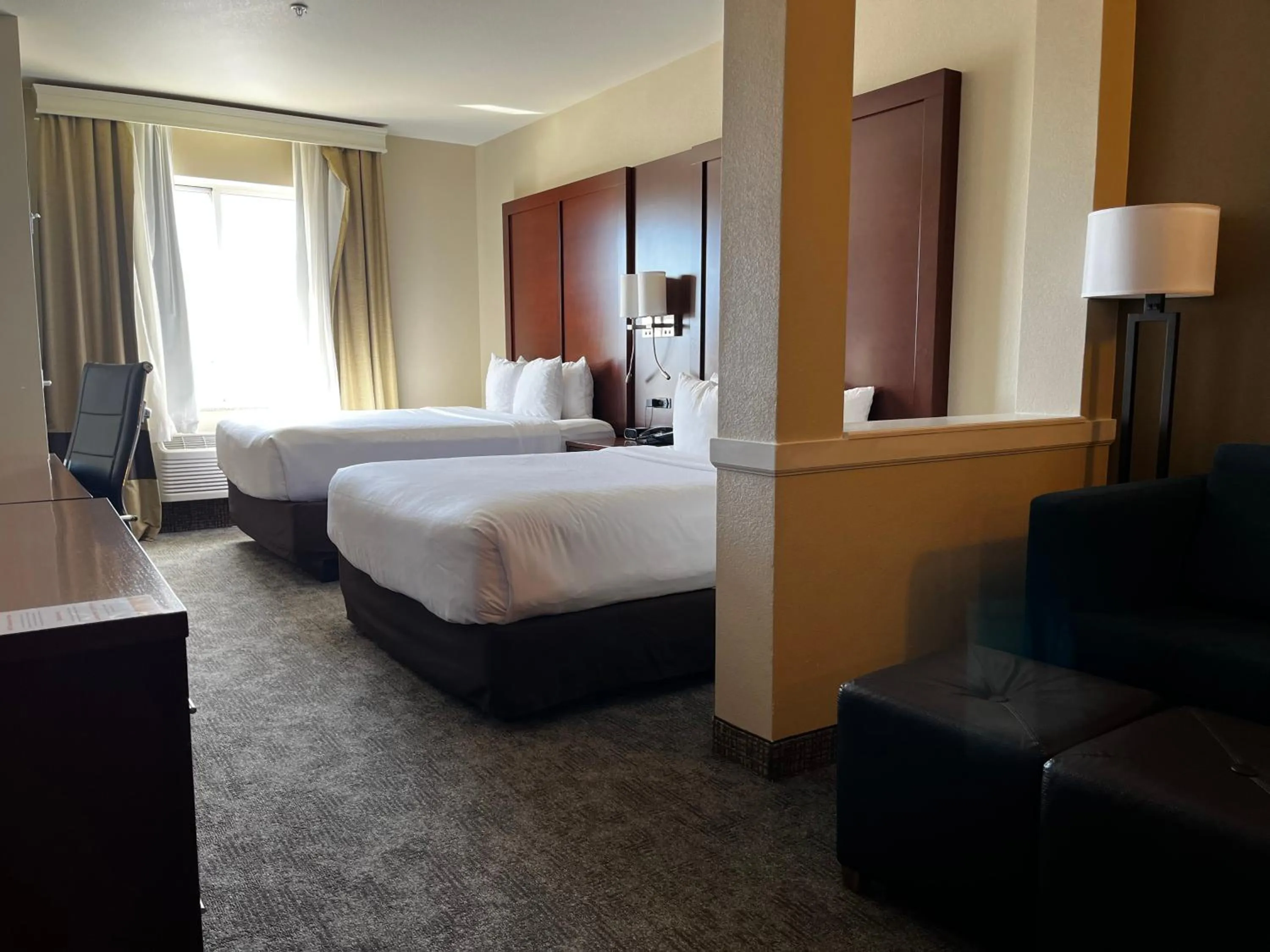 Bed in Comfort Suites Denver International Airport