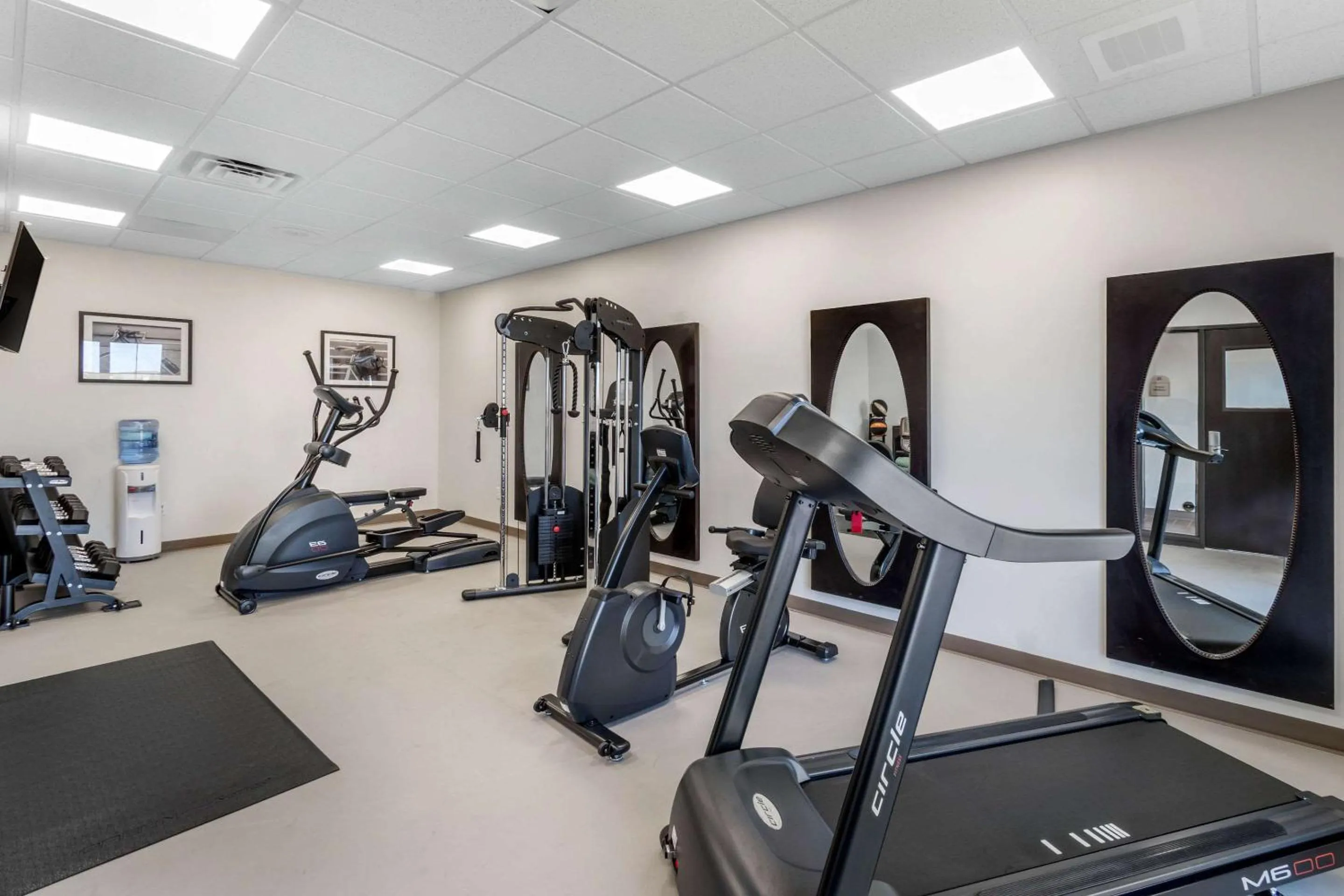 Fitness centre/facilities in MainStay Suites Denver International Airport