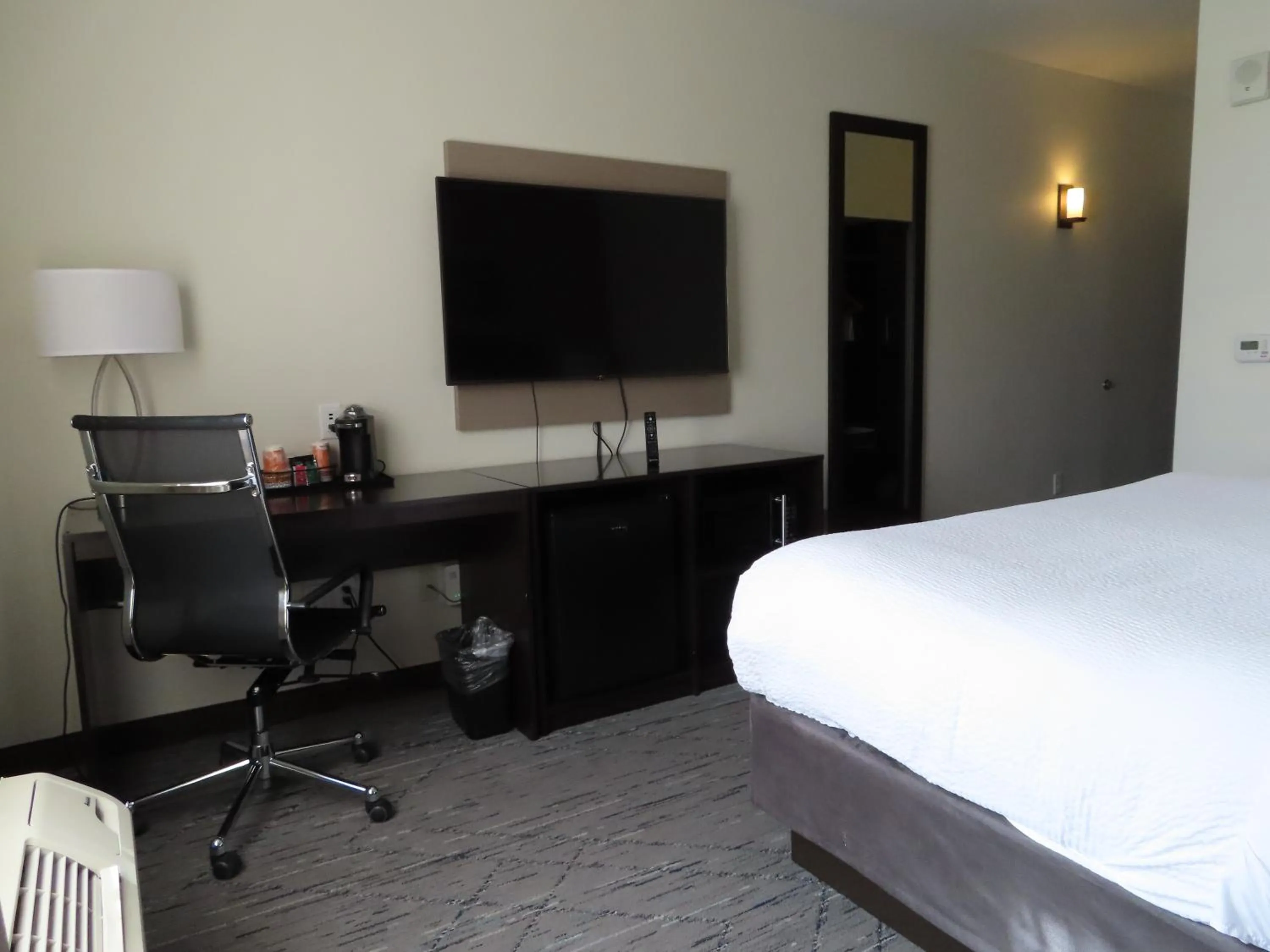 Bed in Sleep Inn & Suites Denver International Airport