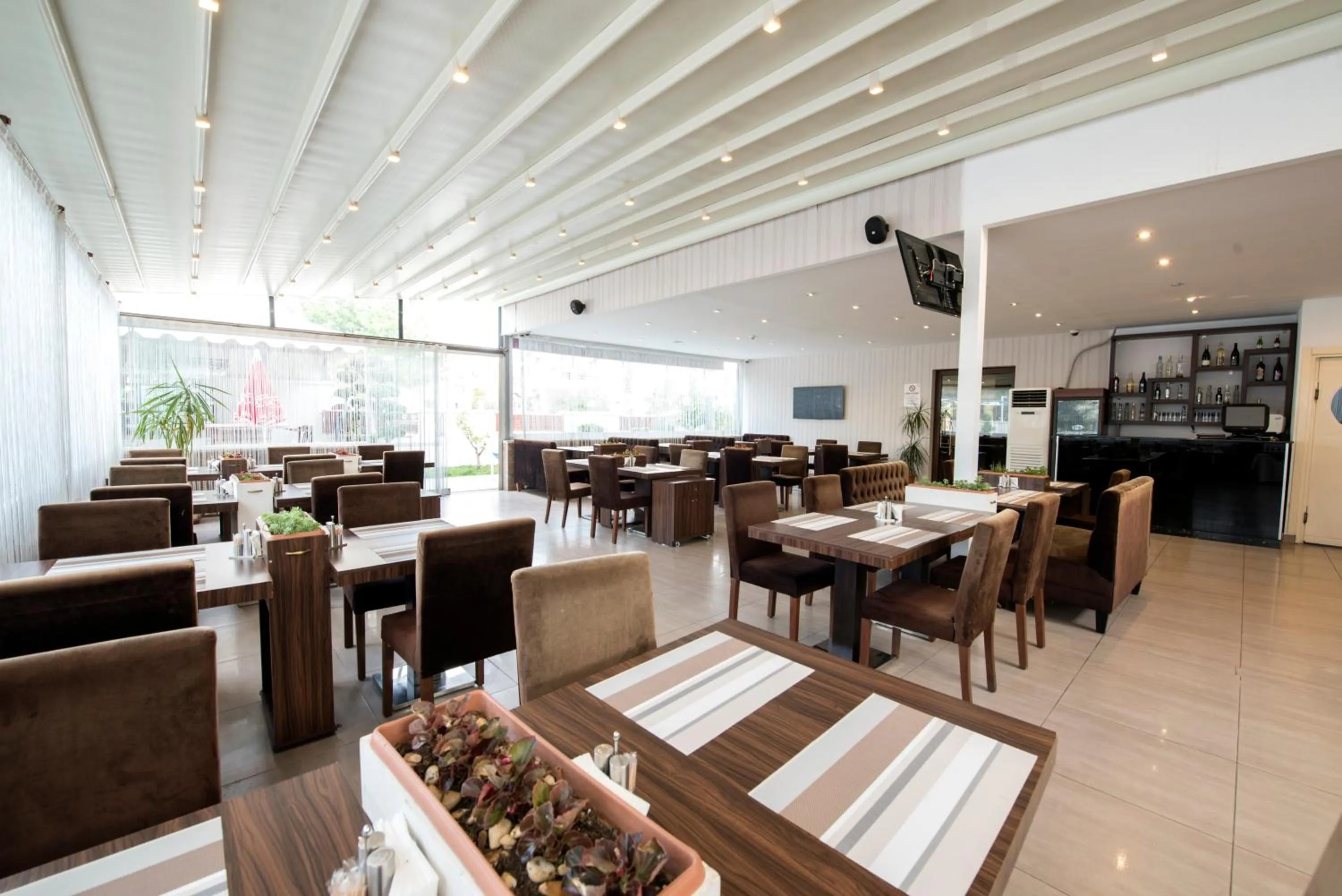 Restaurant/places to eat in Blueberry Boutique Hotel