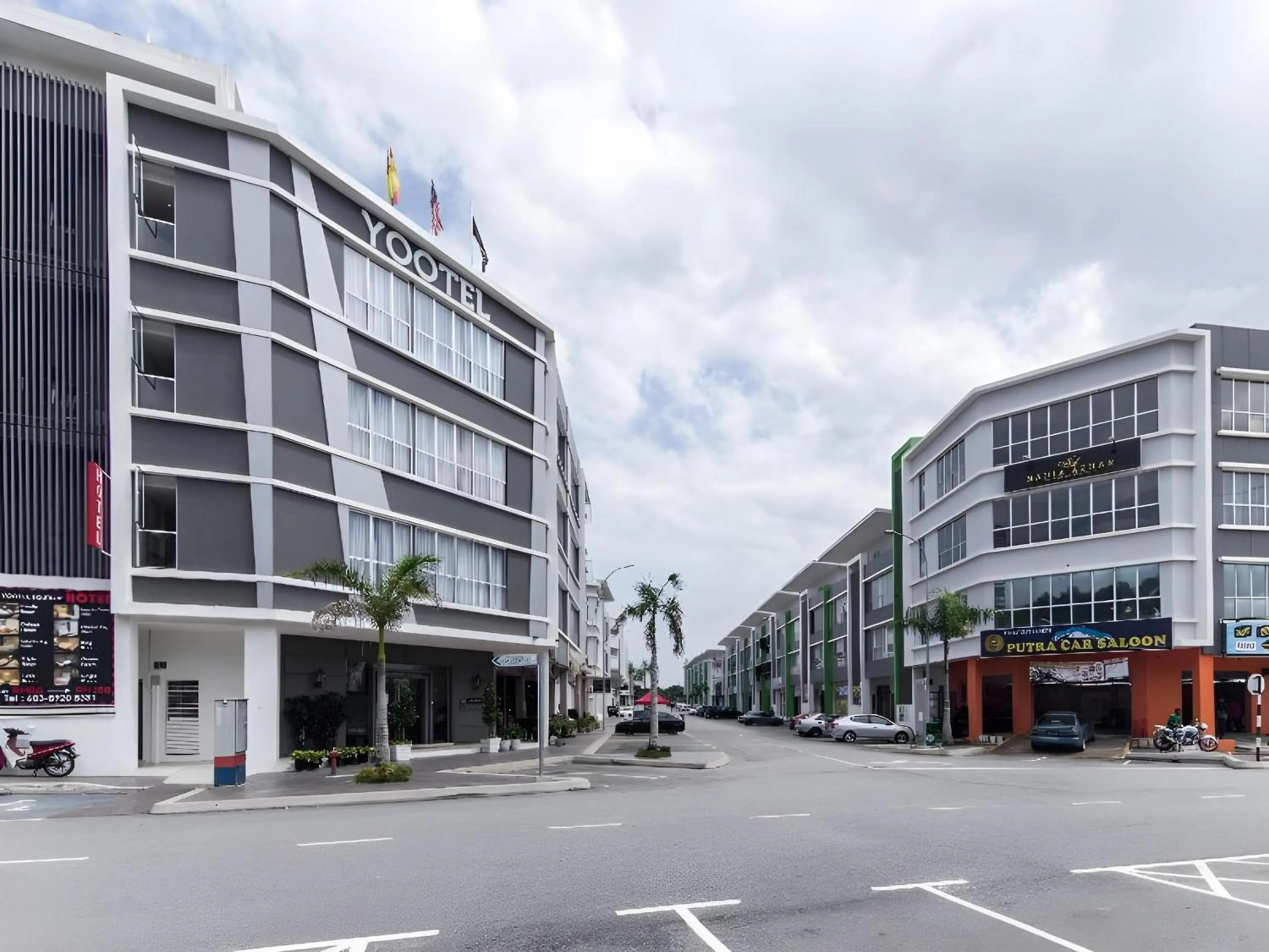 Property building in Yootel Boutique Hotel