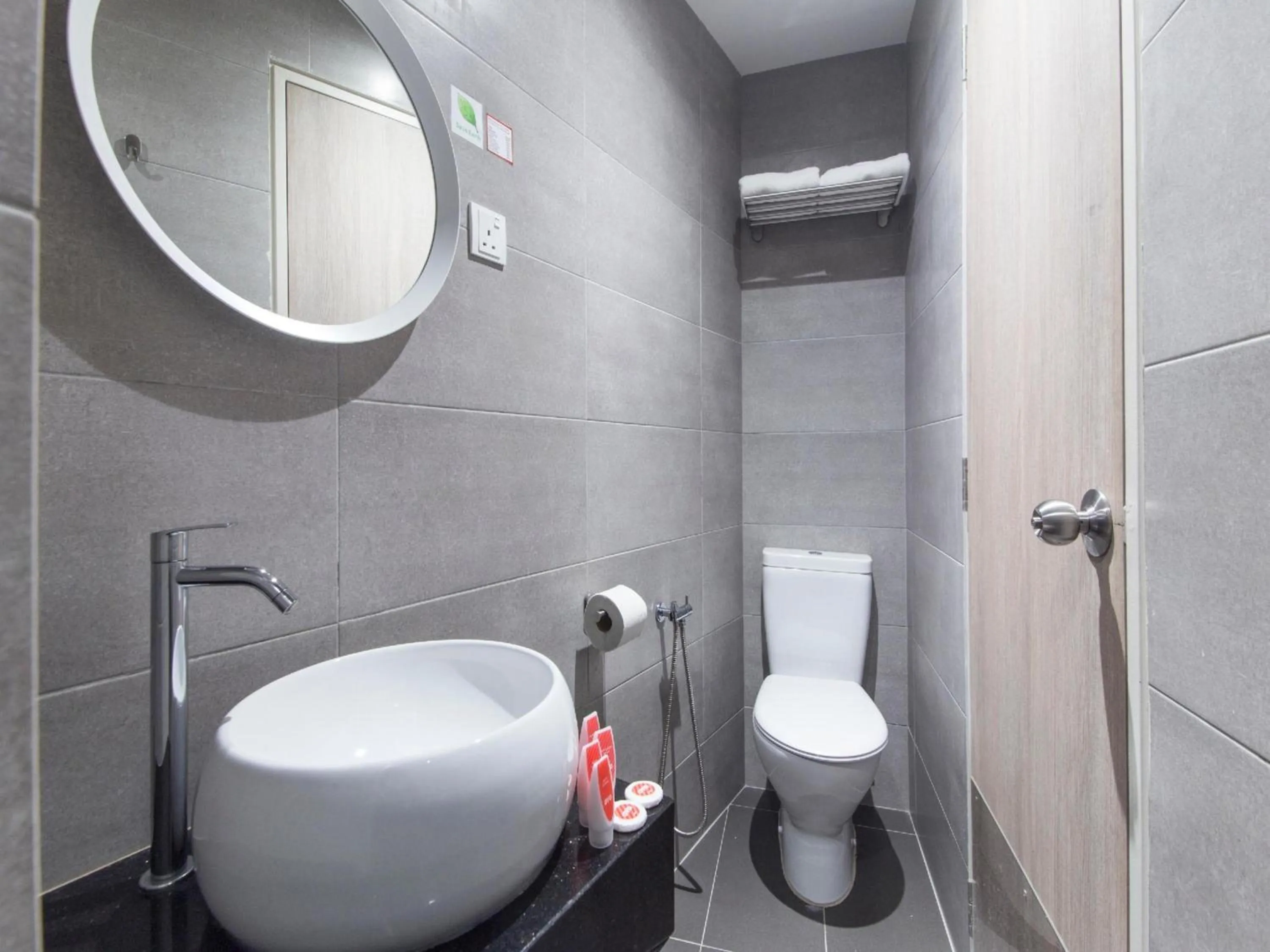 Bathroom in Yootel Boutique Hotel