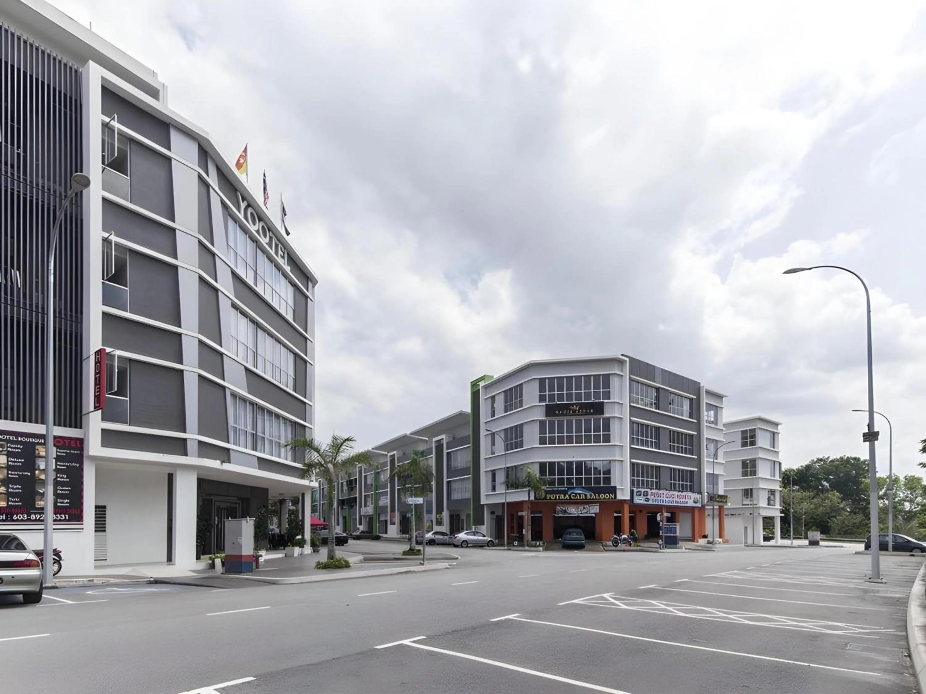 Property building in Yootel Boutique Hotel