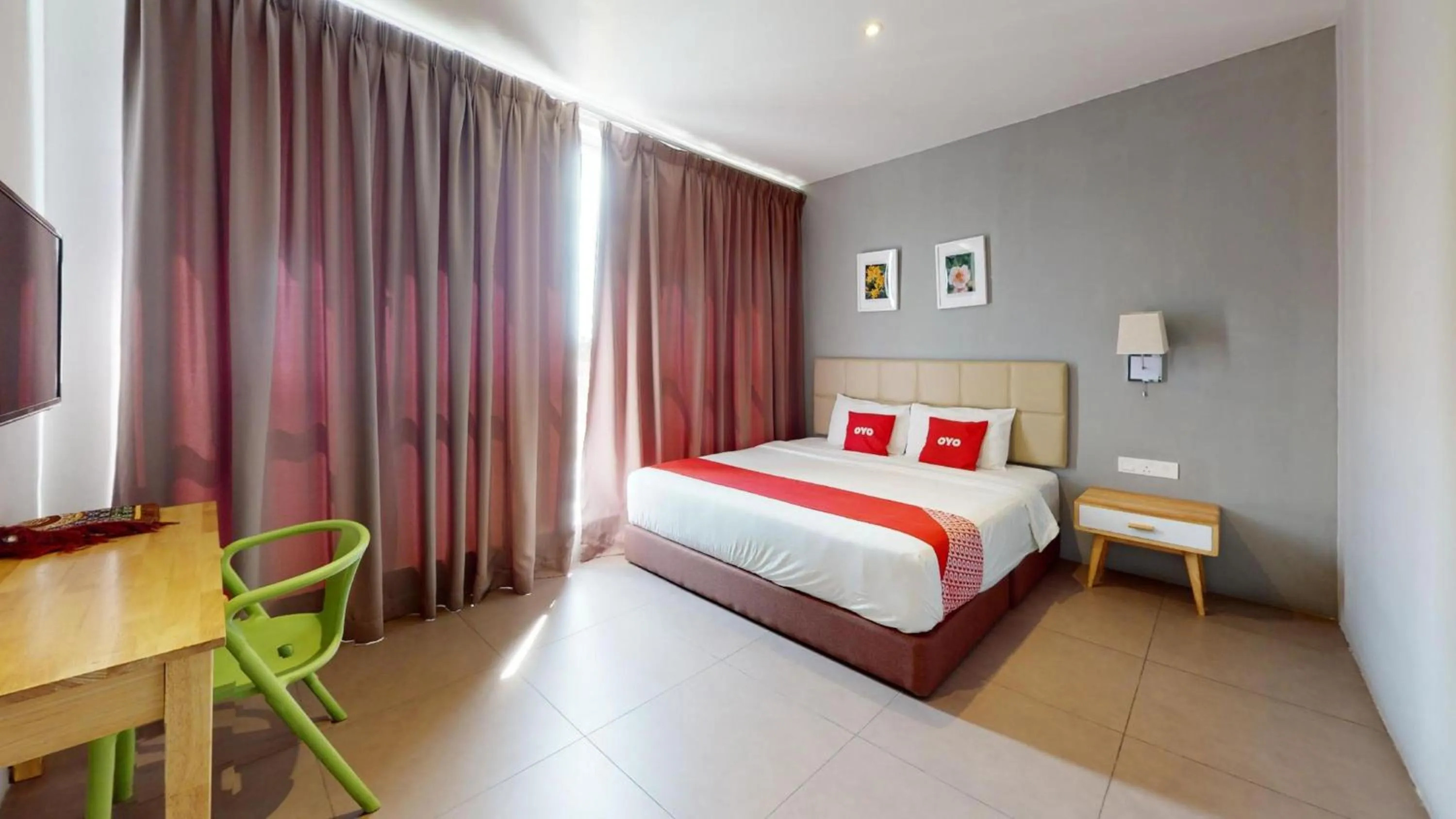 Bedroom, Bed in Yootel Boutique Hotel