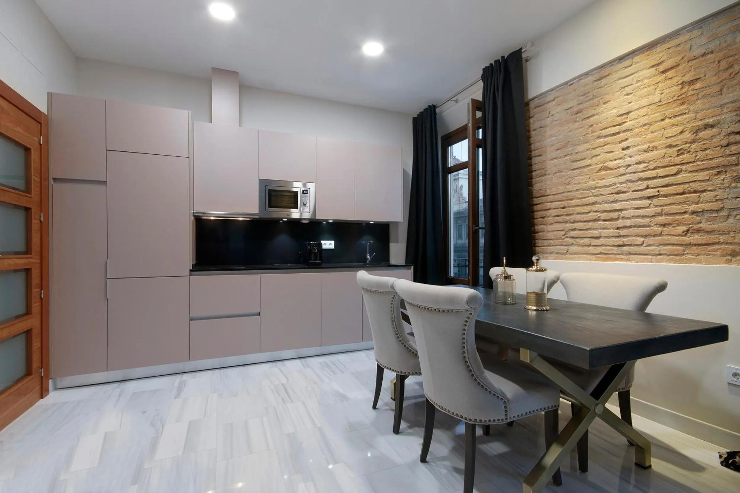 Kitchen or kitchenette in BiBo Suites Gran Vía