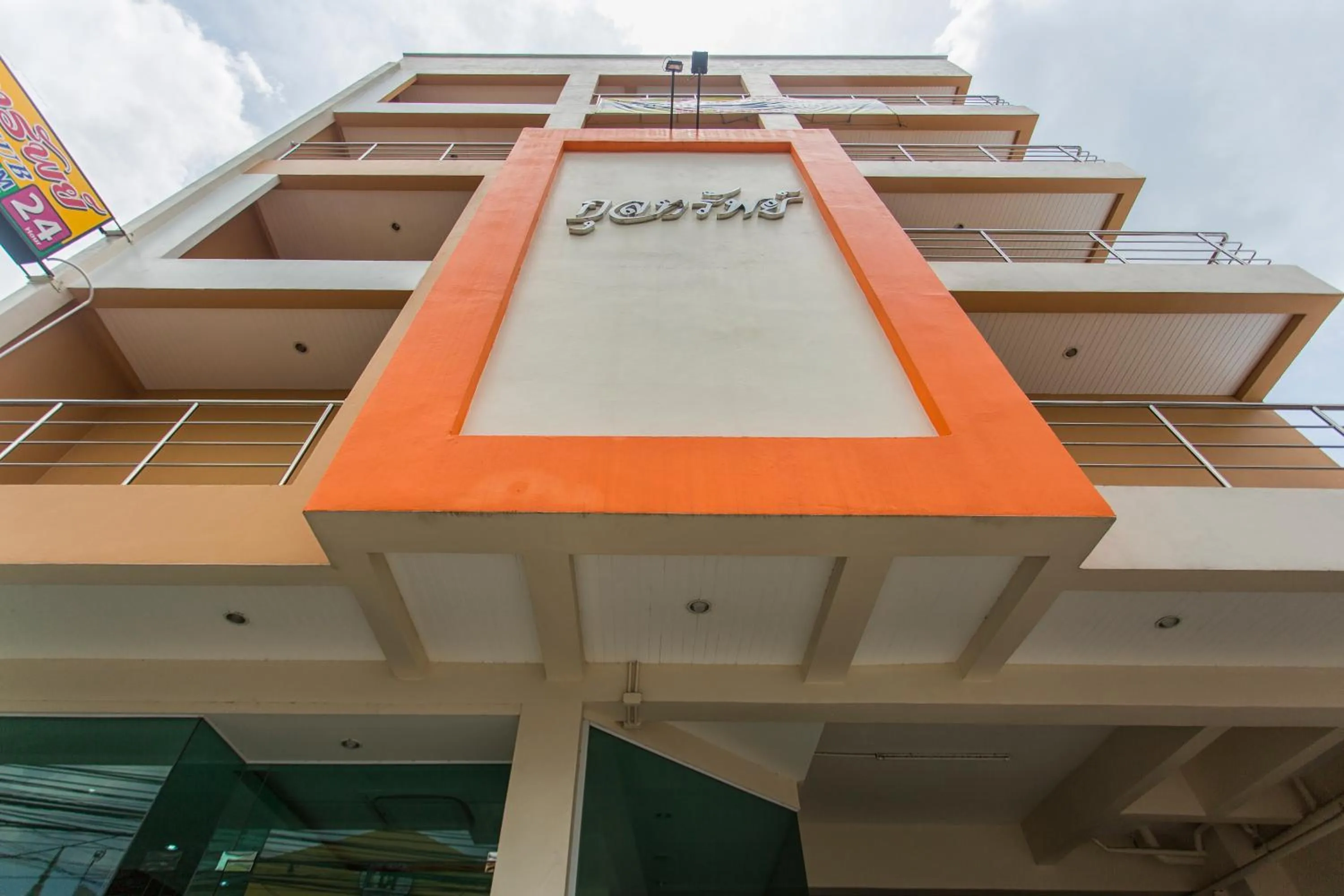 Property building in Kulasub Hotel