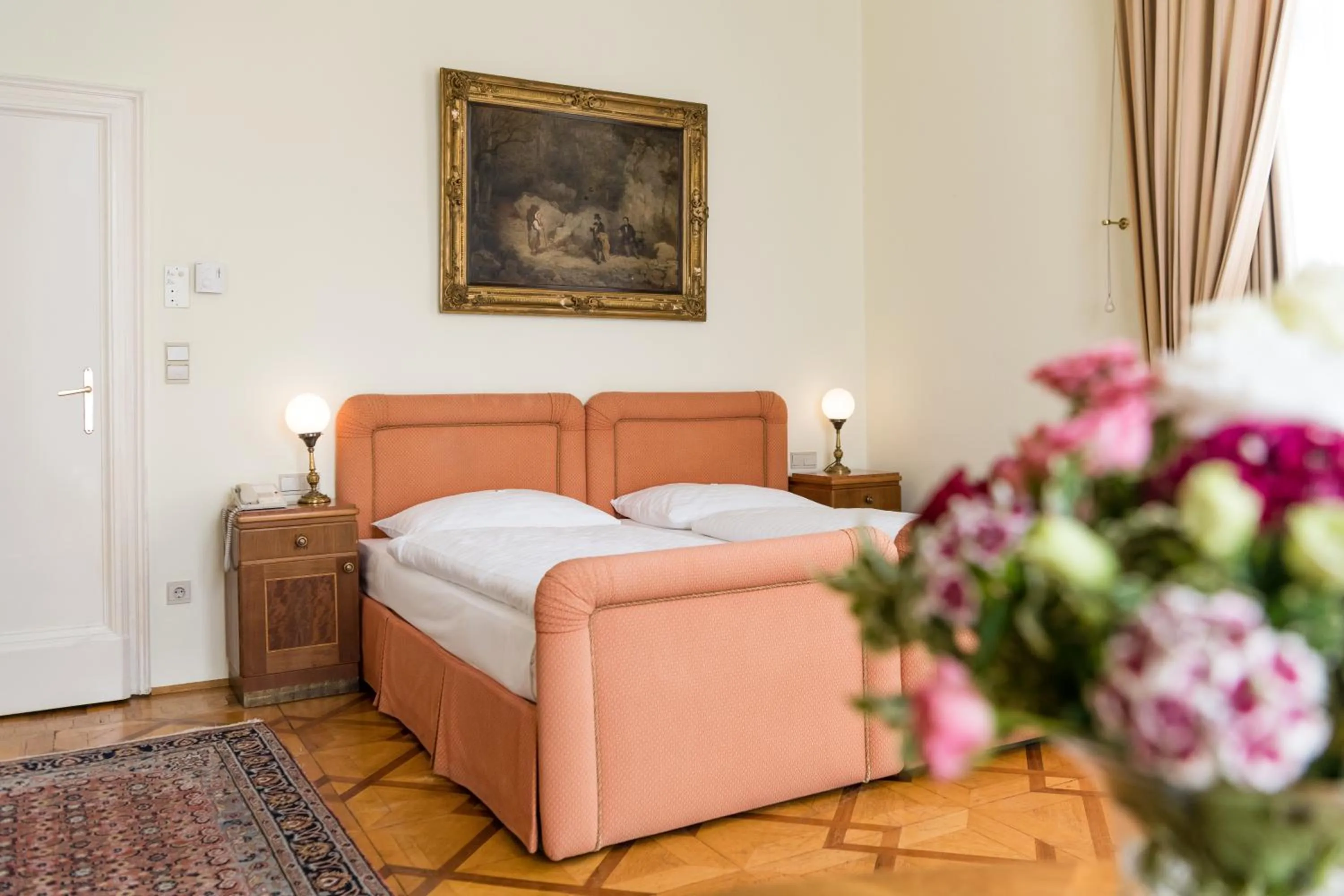 Bedroom, Bed in Hotel Regina