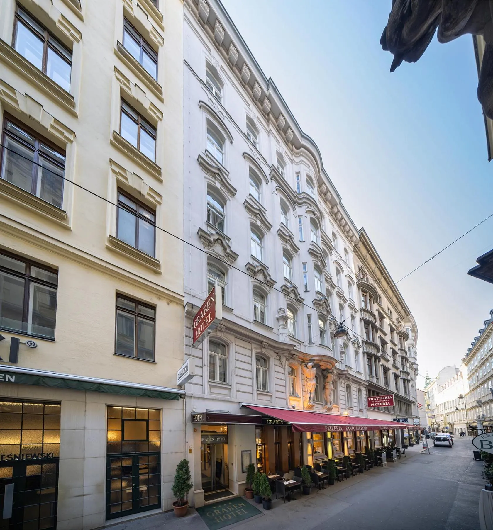 Property building in Graben Hotel