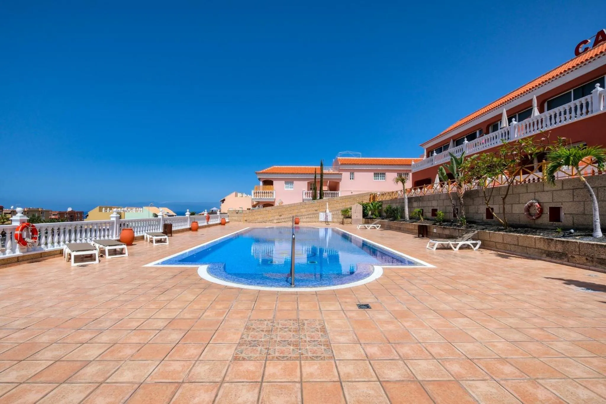 Pool view in Apartamentos Callaomar