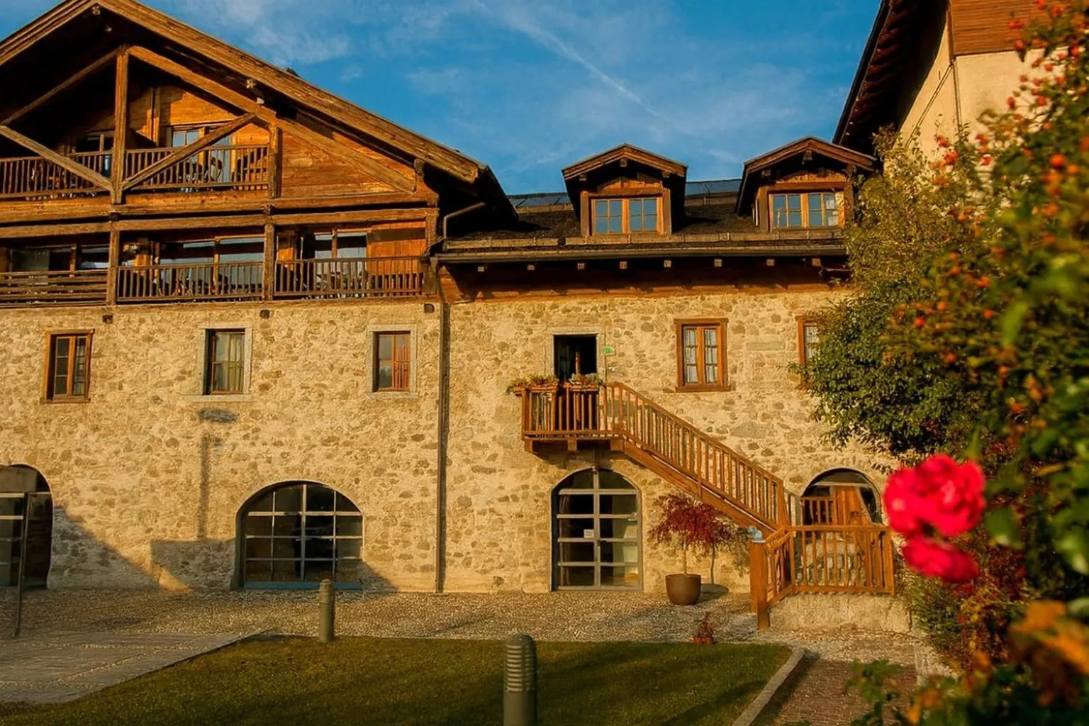 Property building in Casa Moresc