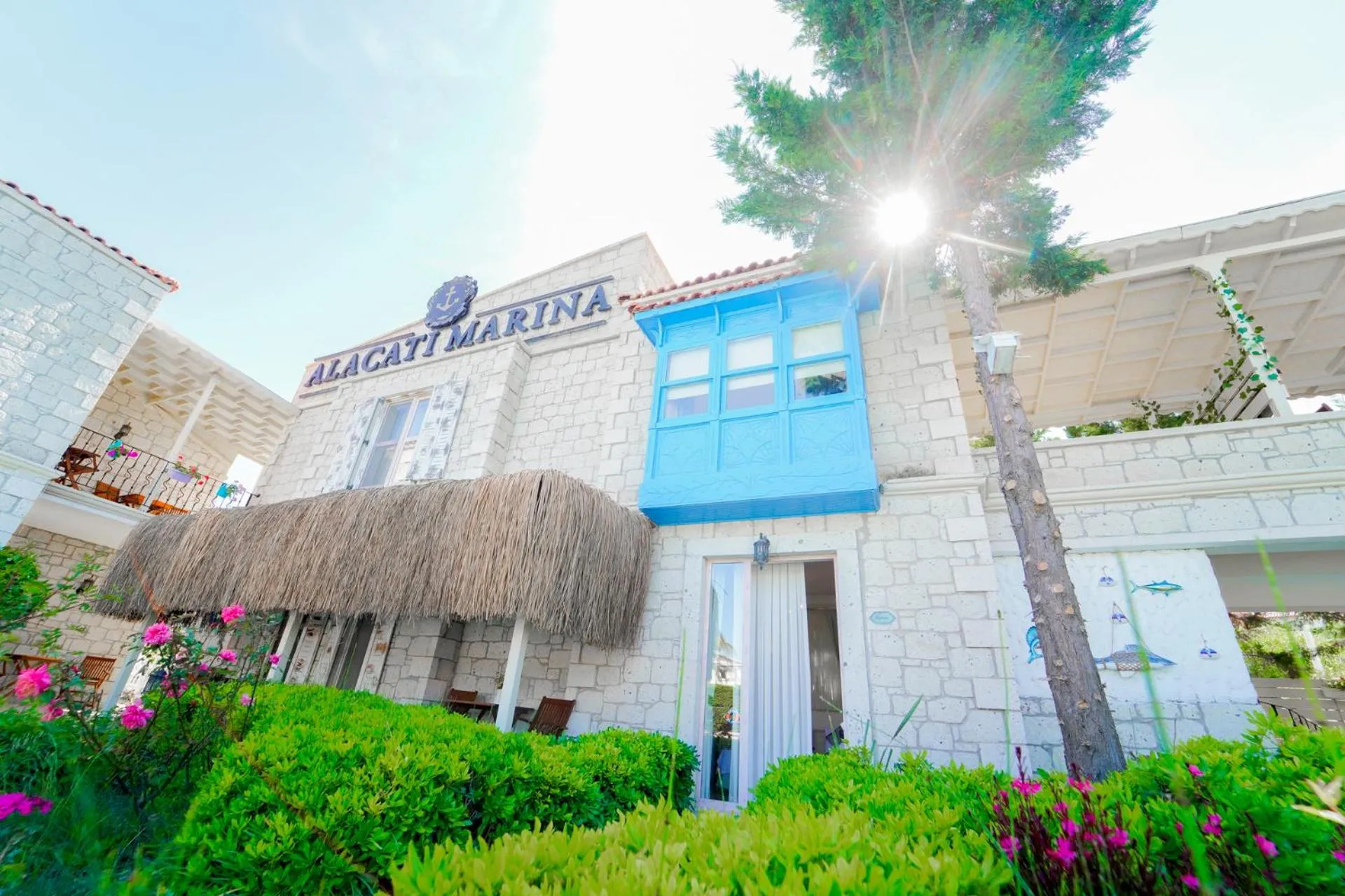 Property building in Alacati Marina Palace