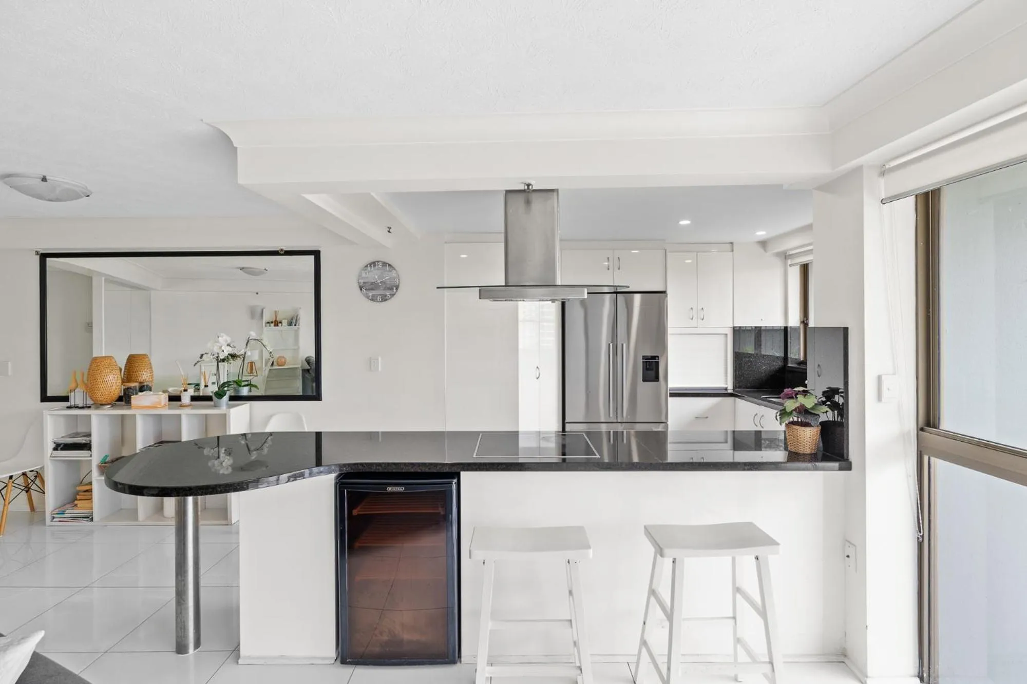 dishwasher in Gemini Court Holiday Apartments