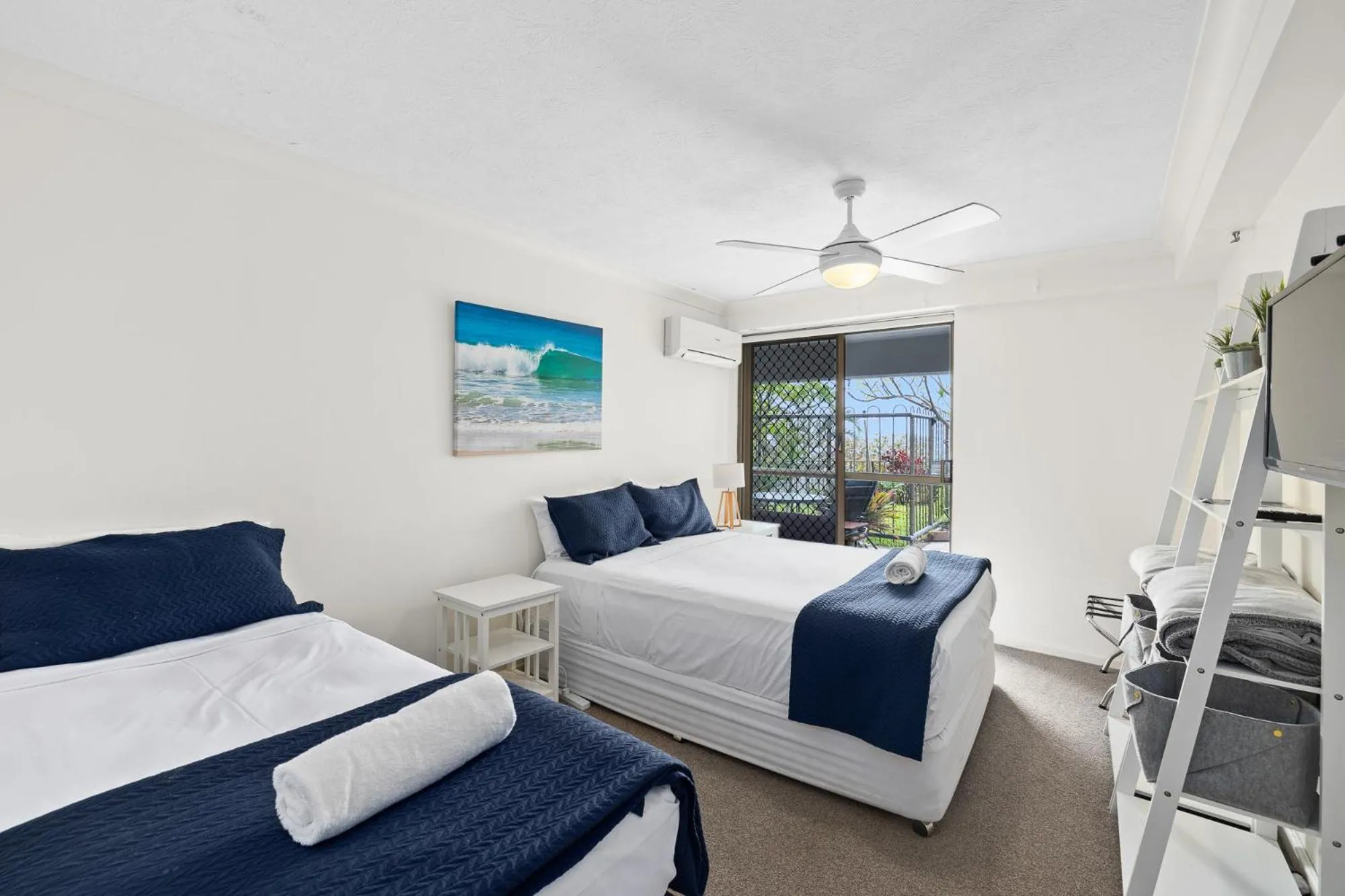 Bed in Gemini Court Holiday Apartments