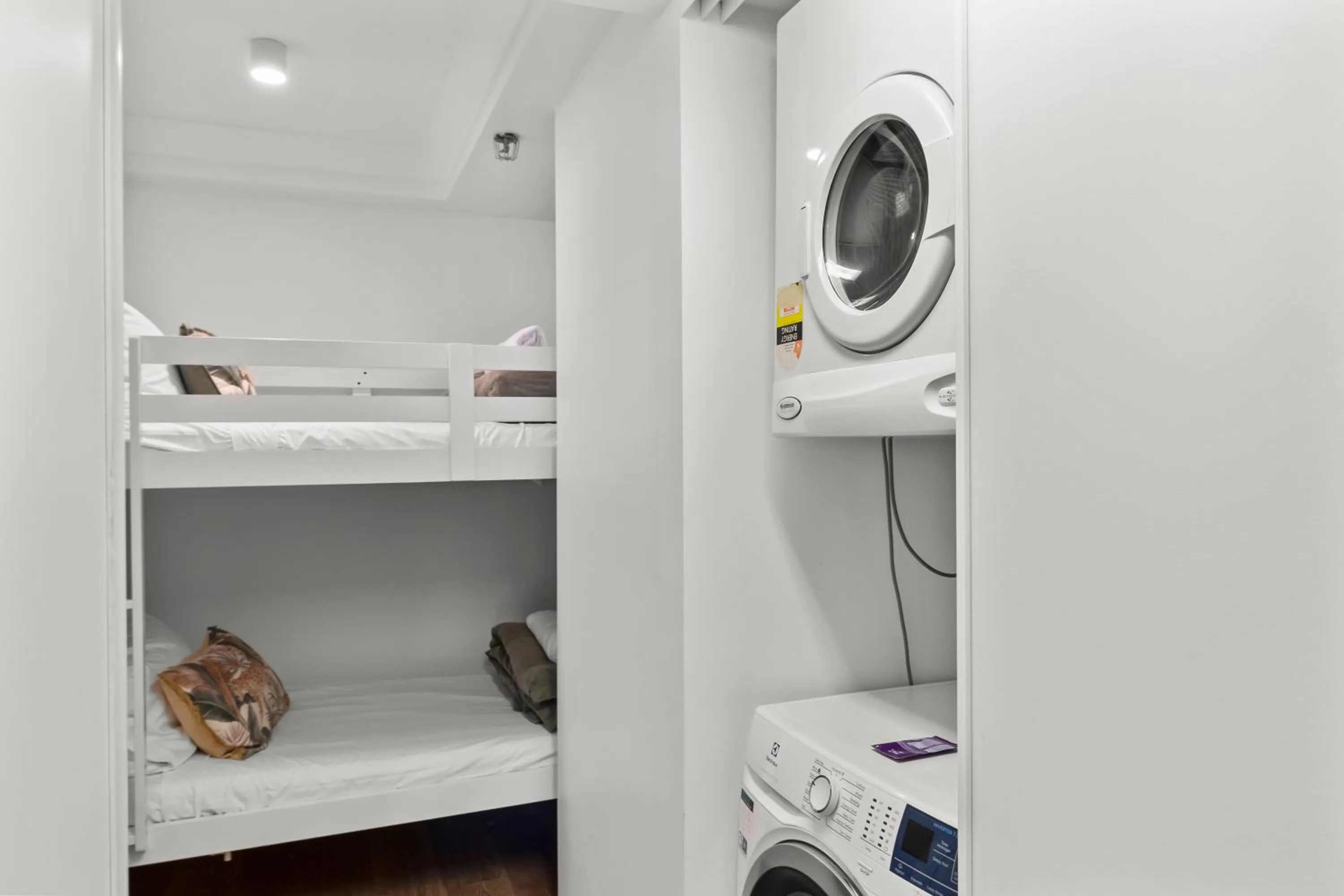 Bed in Gemini Court Holiday Apartments