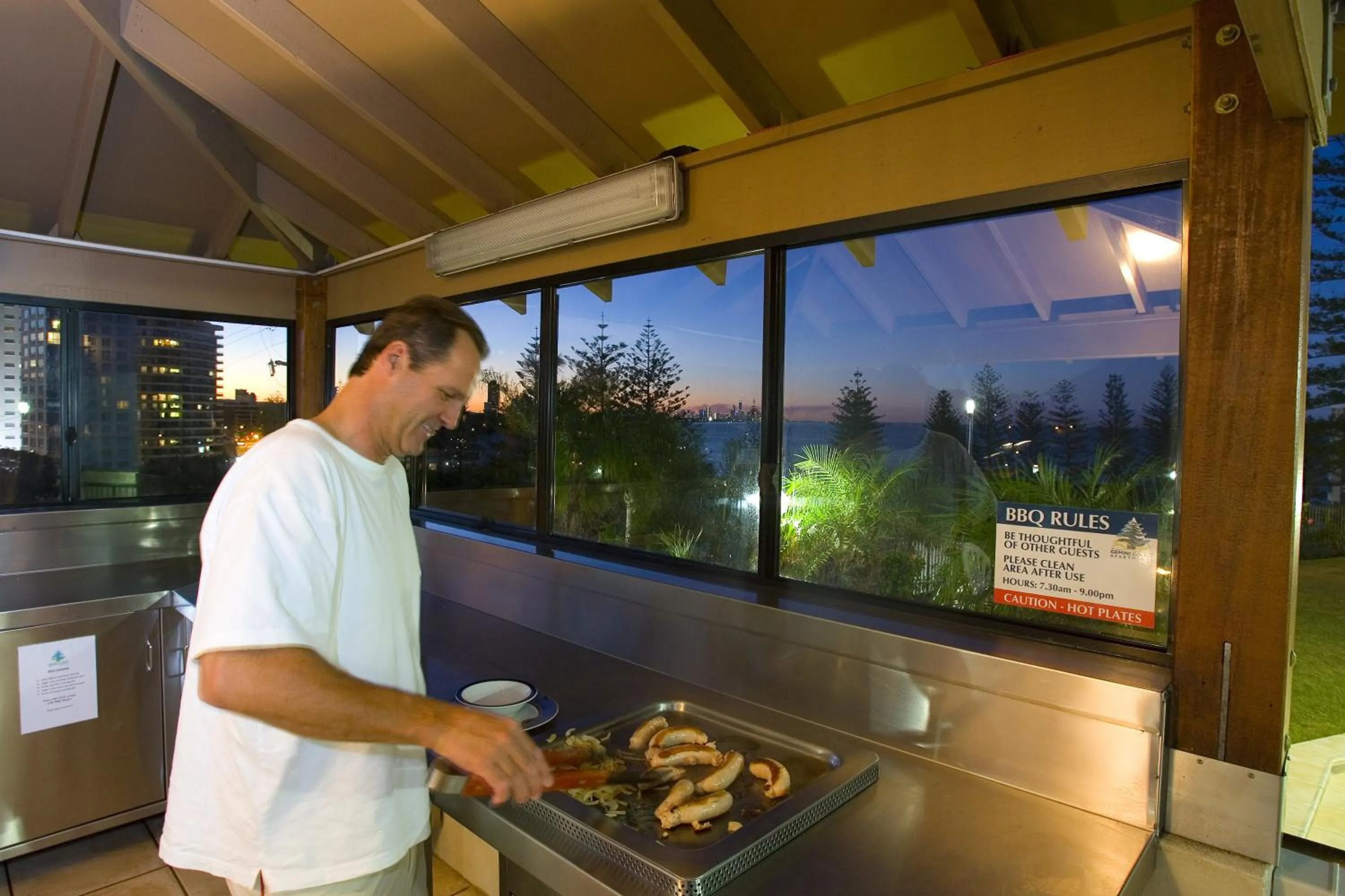 BBQ facilities in Gemini Court Holiday Apartments