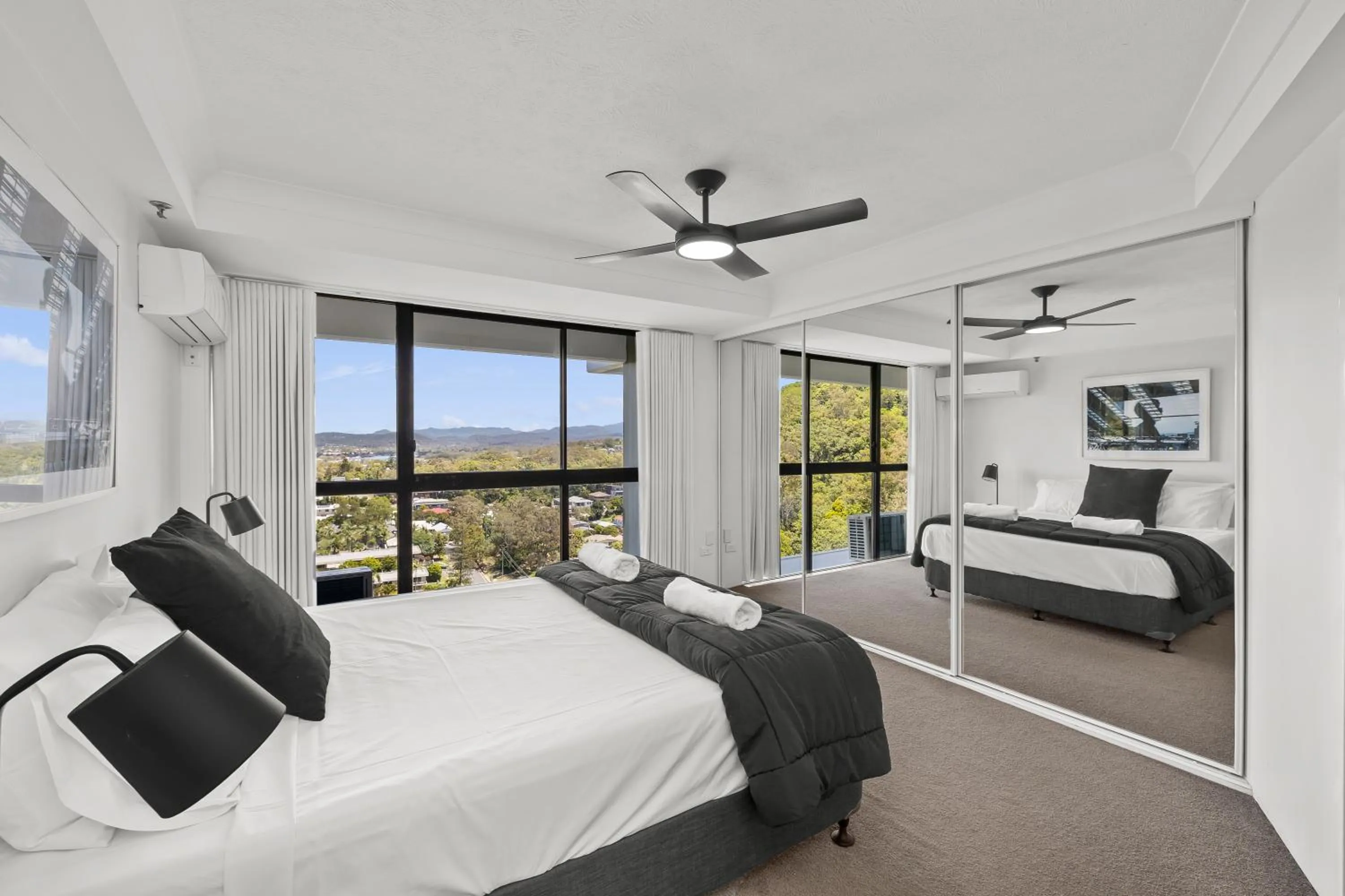 Bed in Gemini Court Holiday Apartments