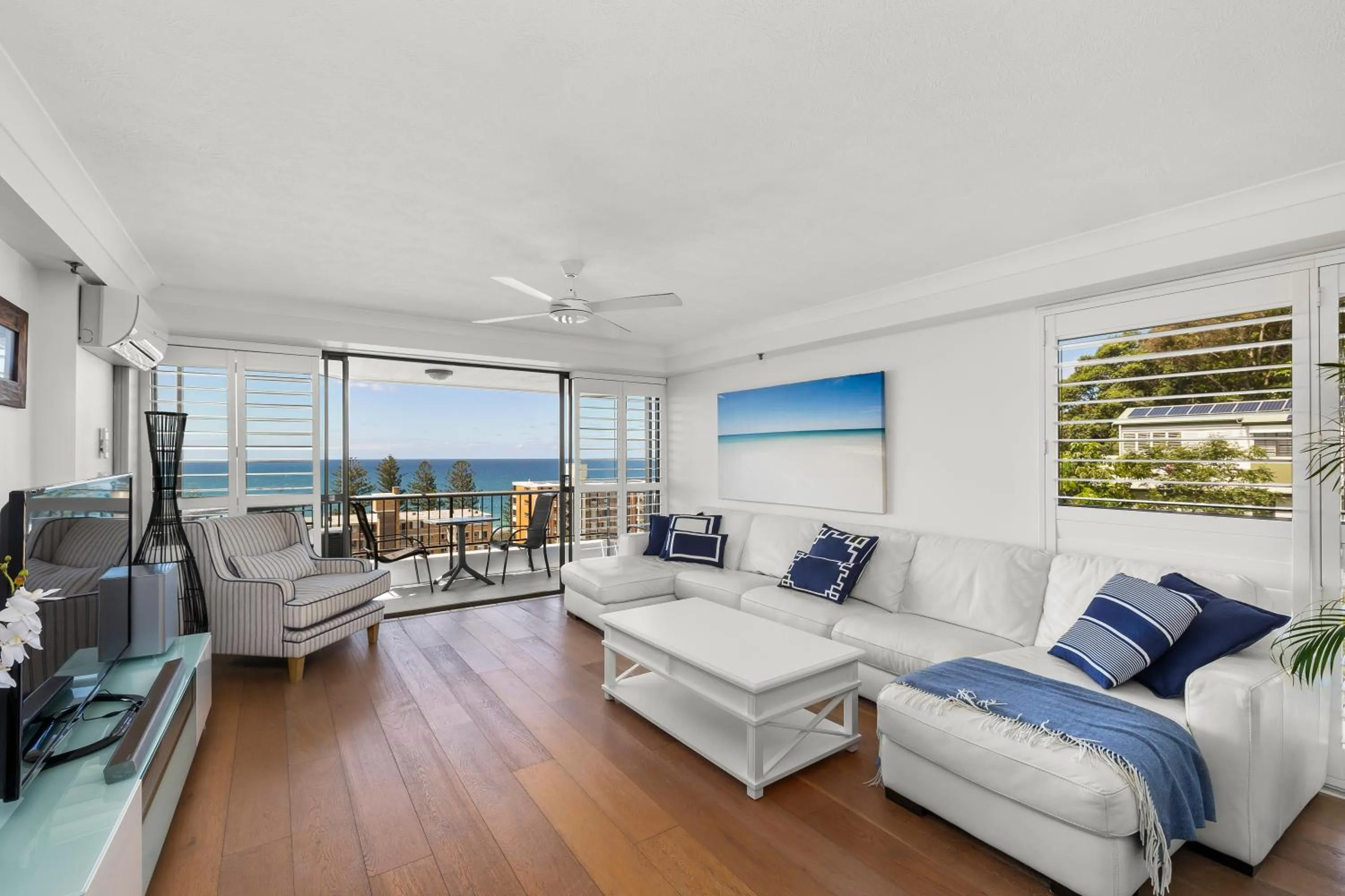 TV and multimedia in Gemini Court Holiday Apartments