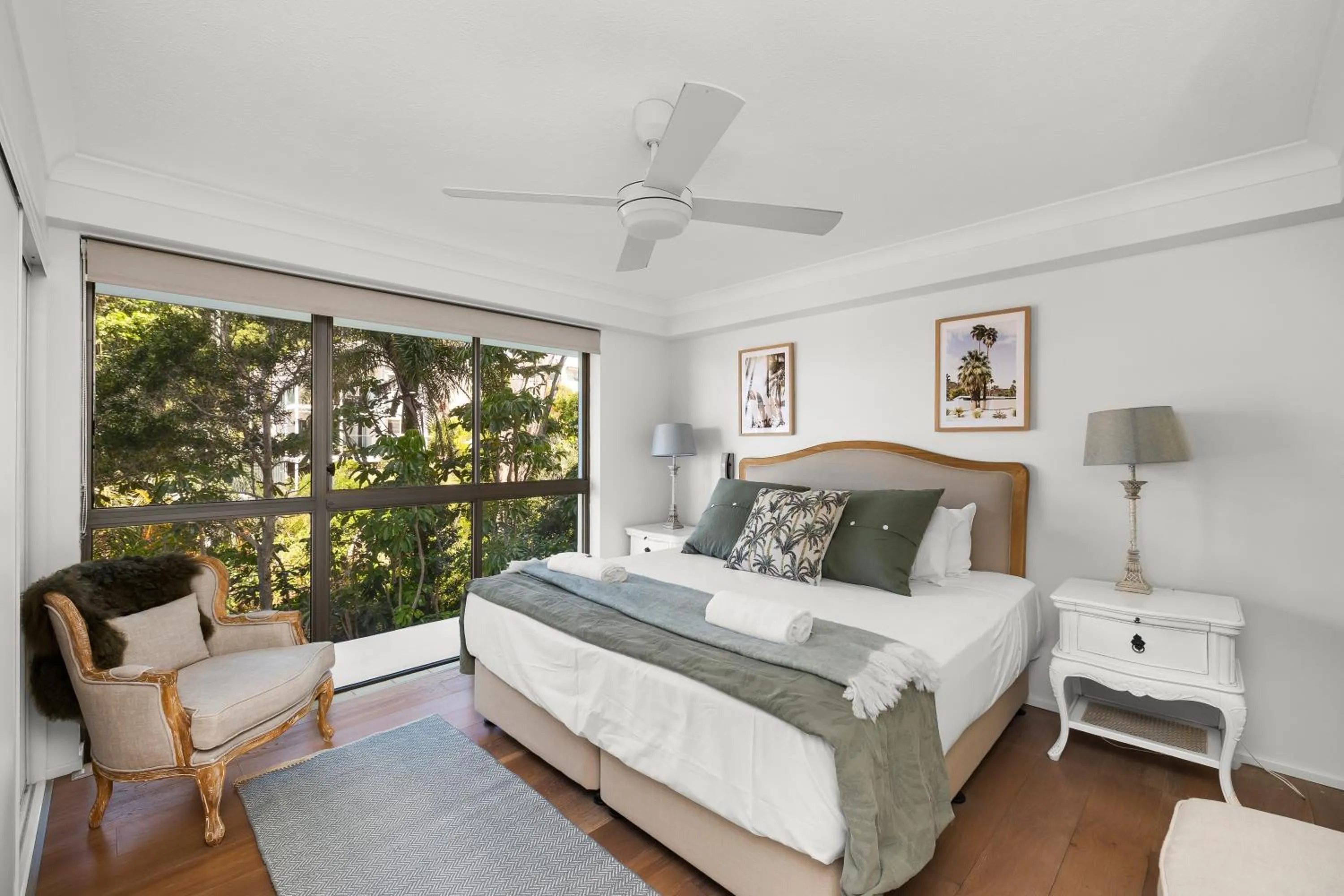 Bed in Gemini Court Holiday Apartments