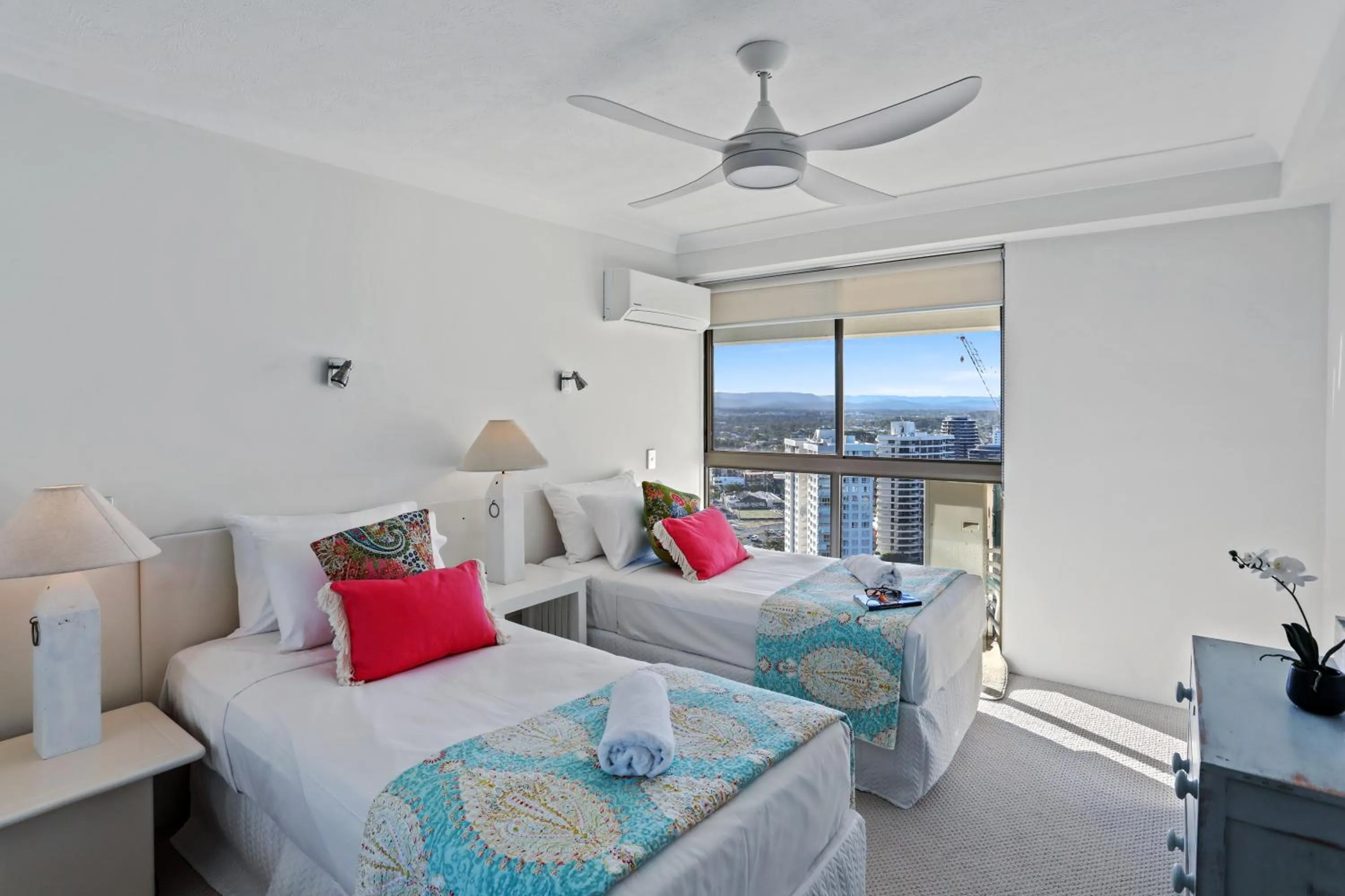 Bed in Gemini Court Holiday Apartments