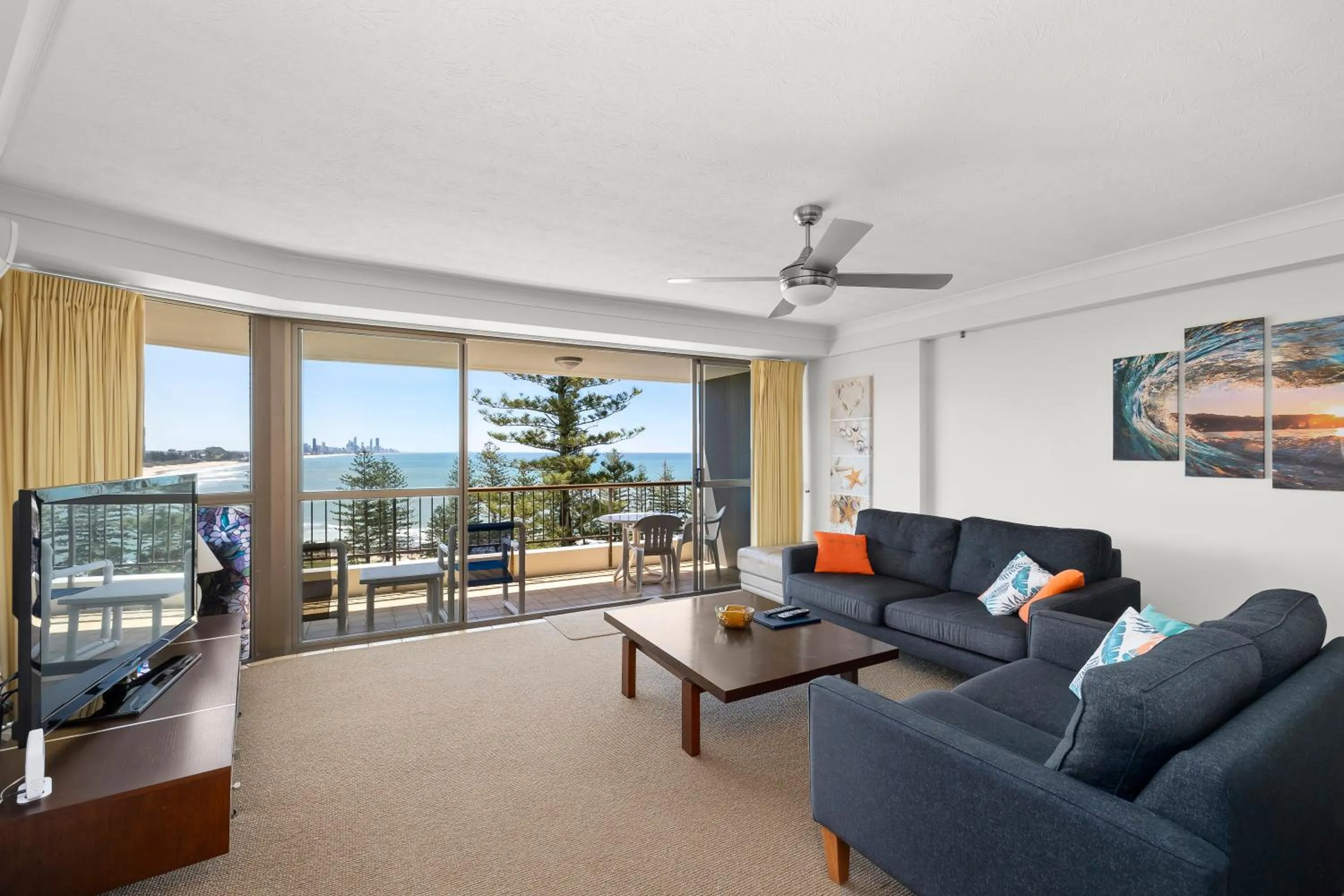 TV and multimedia in Gemini Court Holiday Apartments