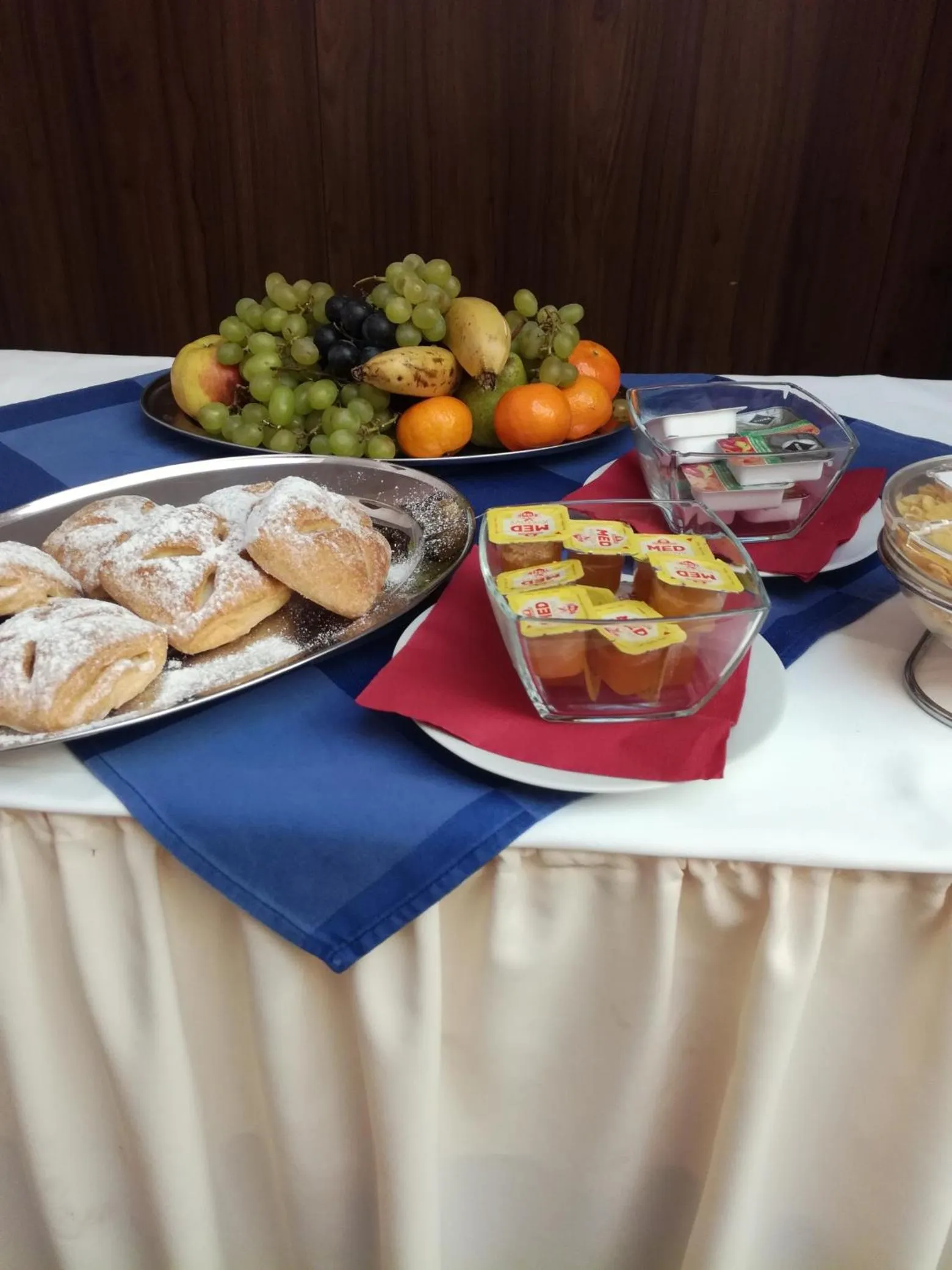 Continental breakfast in Mini Hotel Akord