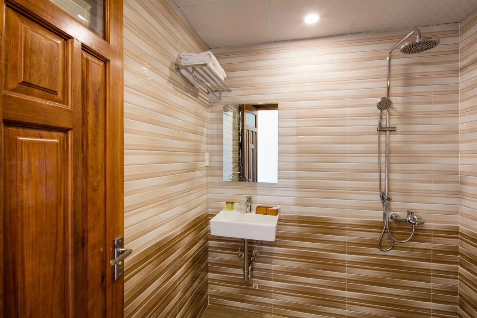 Superior Double Room in Truong Thinh Hotel