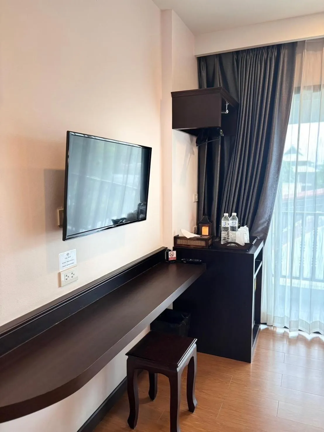 TV and multimedia in Patra Phrasing Boutique Hotel