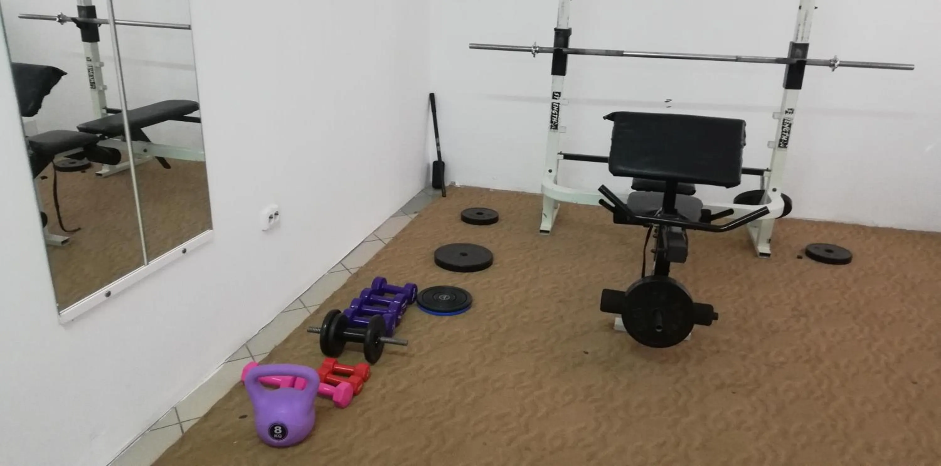 Fitness centre/facilities in Green Hotel