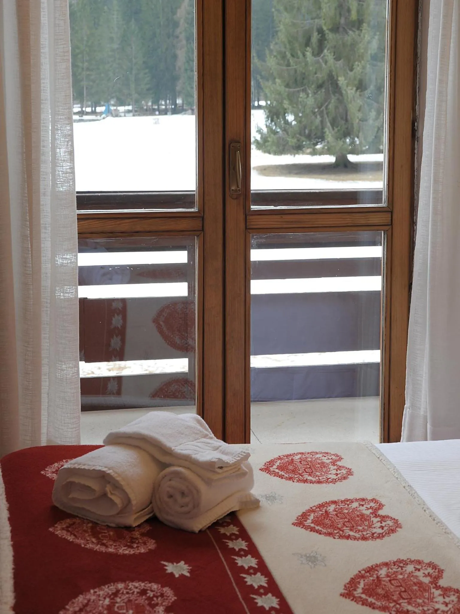 Photo of the whole room, Bed in Hotel Stella Alpina
