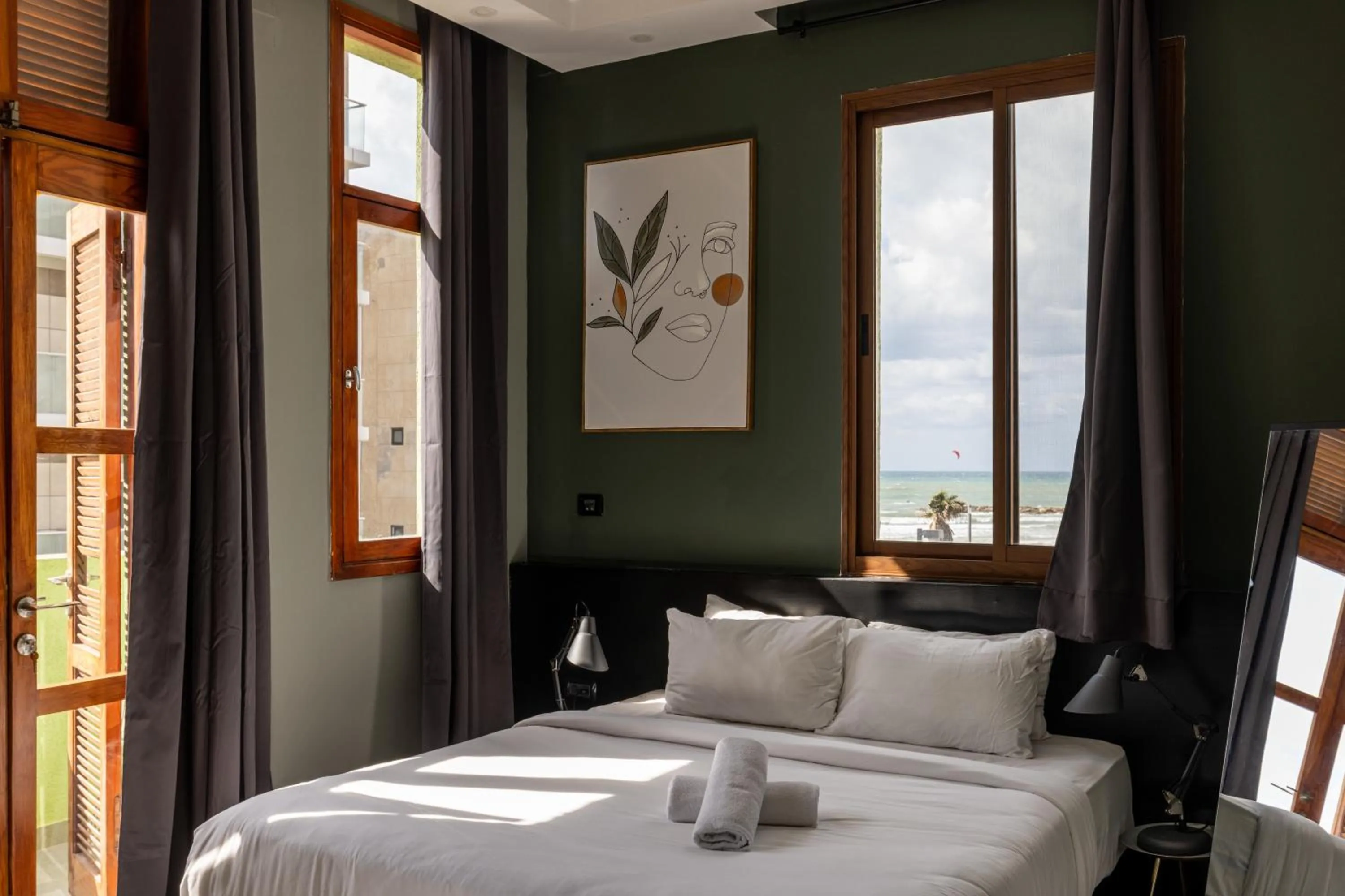 Photo of the whole room, Bed in Residence Suites BY RAPHAEL HOTELS