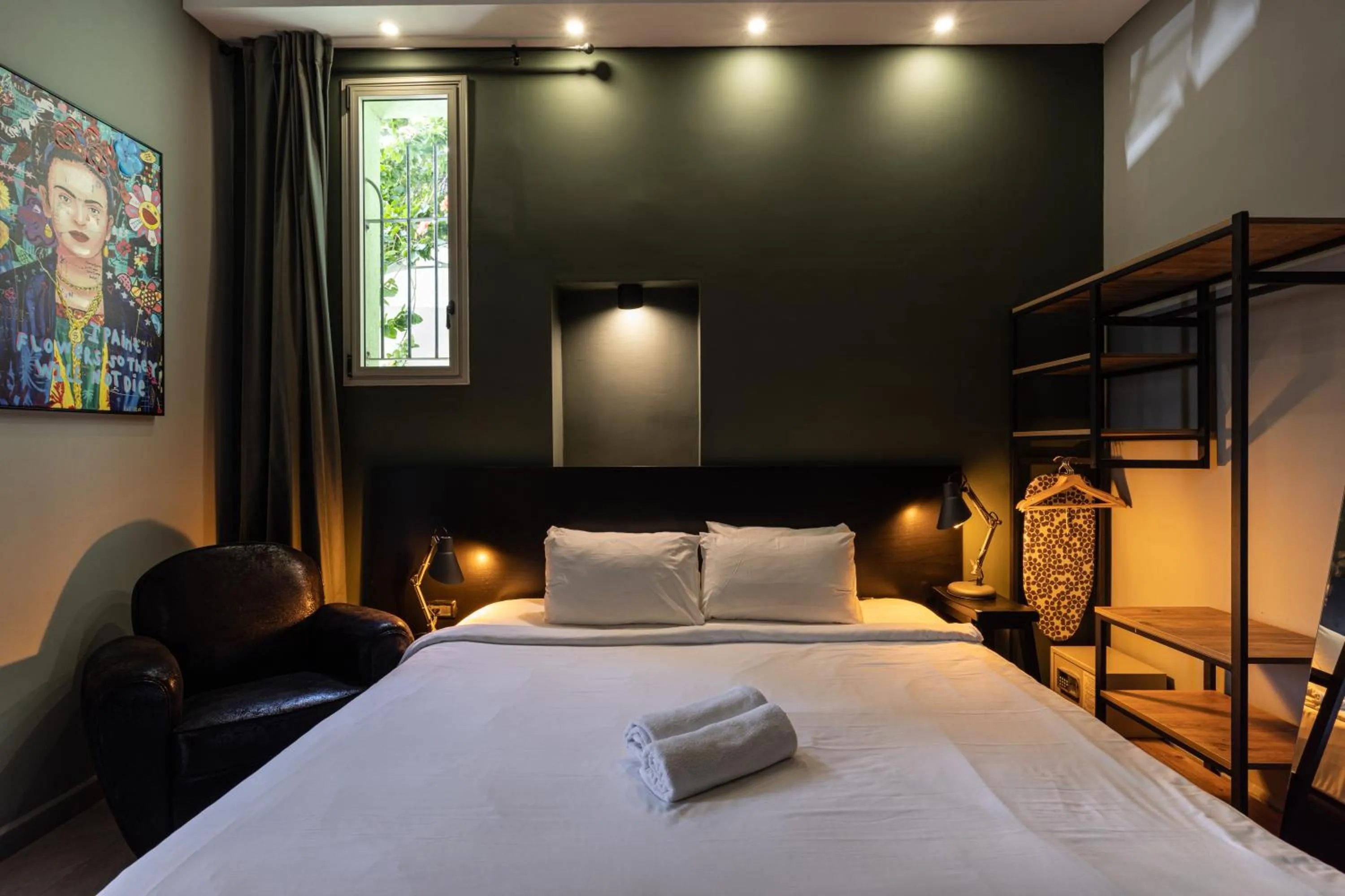 Photo of the whole room, Bed in Residence Suites BY RAPHAEL HOTELS