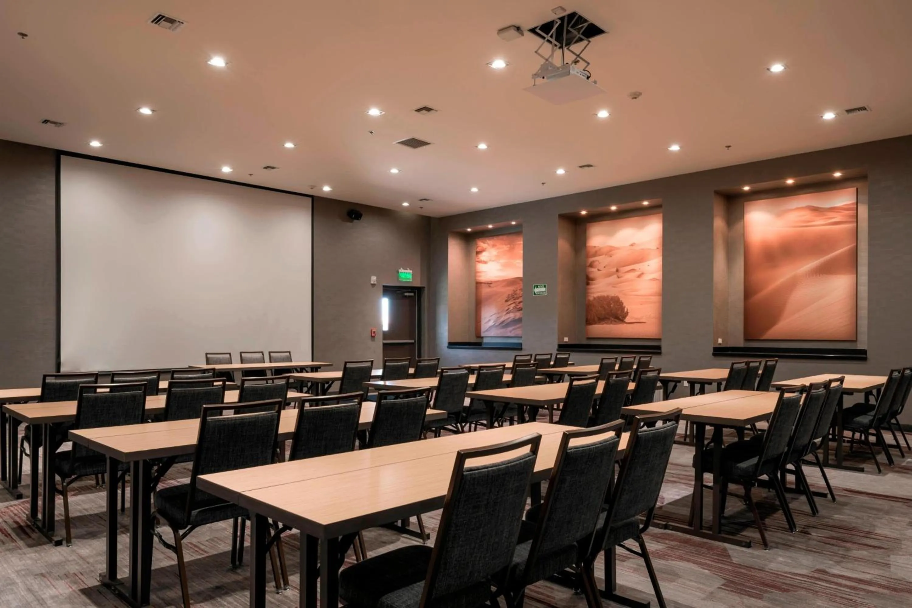 Meeting/conference room in Courtyard by Marriott Ciudad Juarez