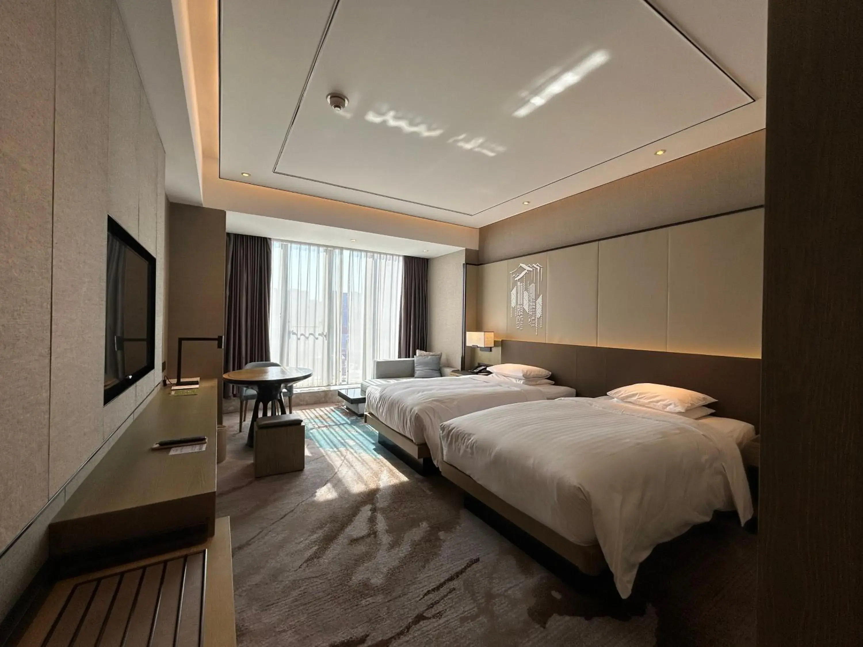 Business Guest Room with Two Twin Beds - high Floor in Hangzhou Marriott Hotel Lin'an Business Guest Room with Two Twin Beds - high Floor in Hangzhou Marriott Hotel Lin'an