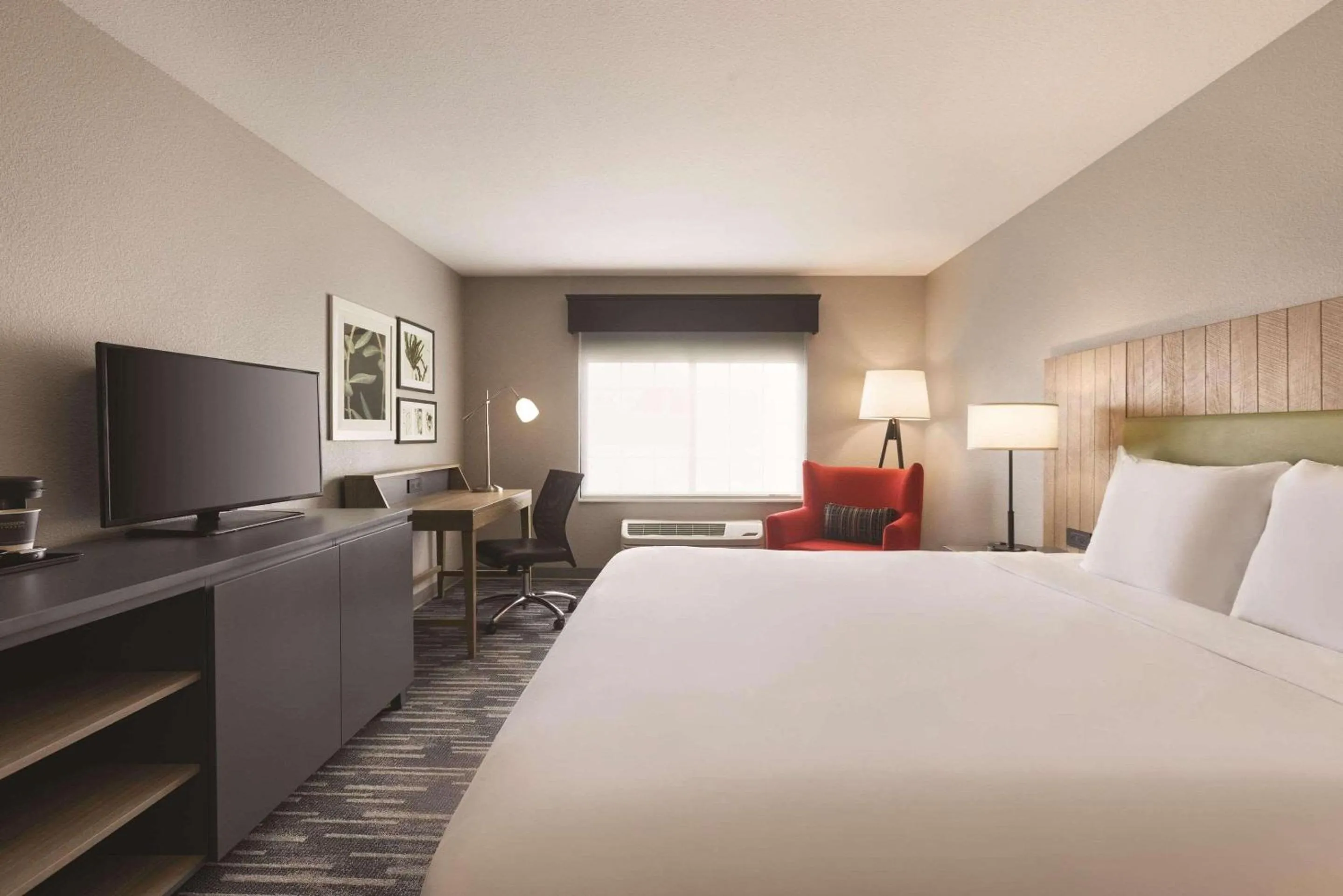 Bedroom, Bed in Country Inn & Suites by Radisson, Green Bay North