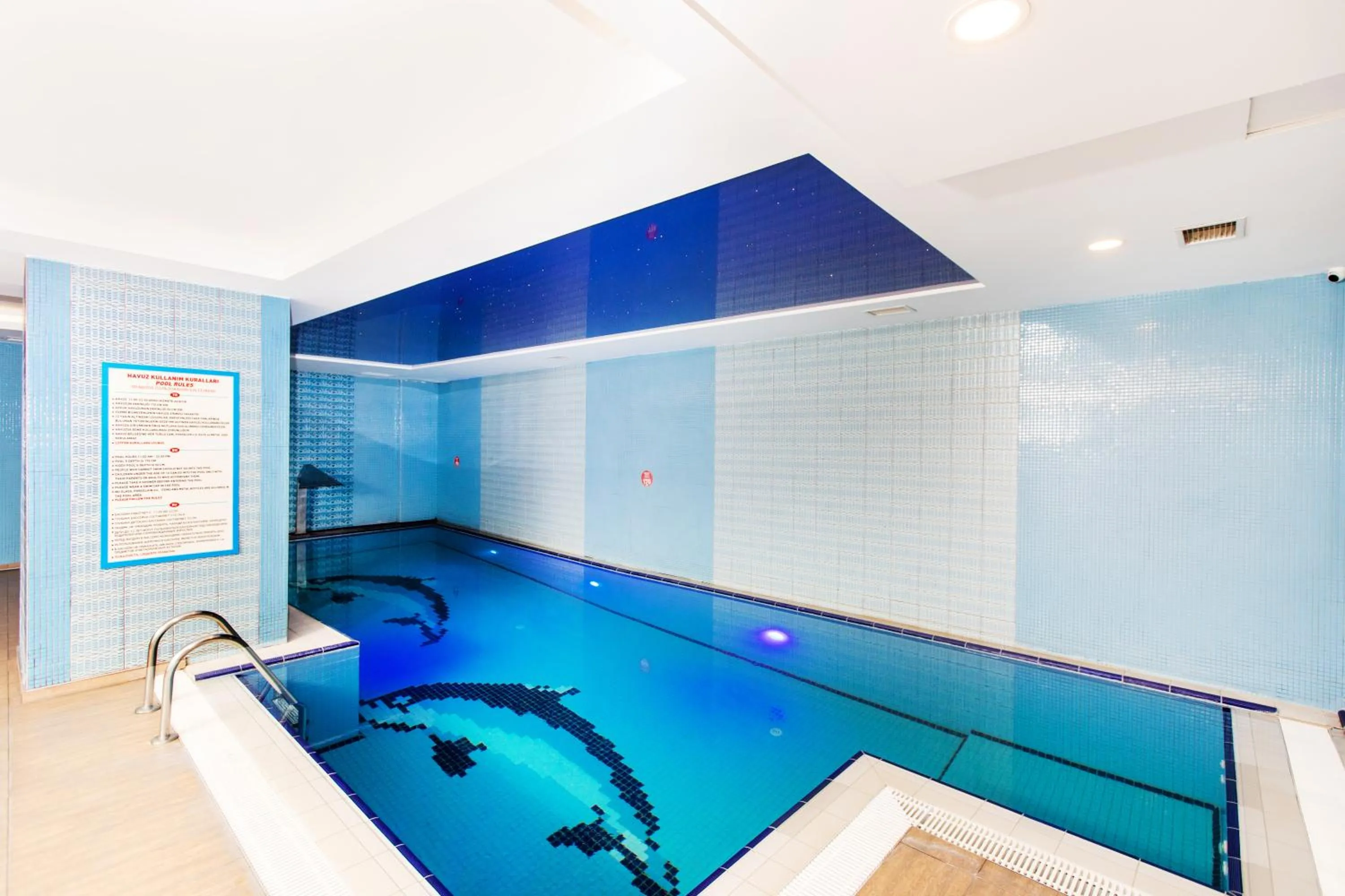 Swimming pool in Baron Hotel & Spa