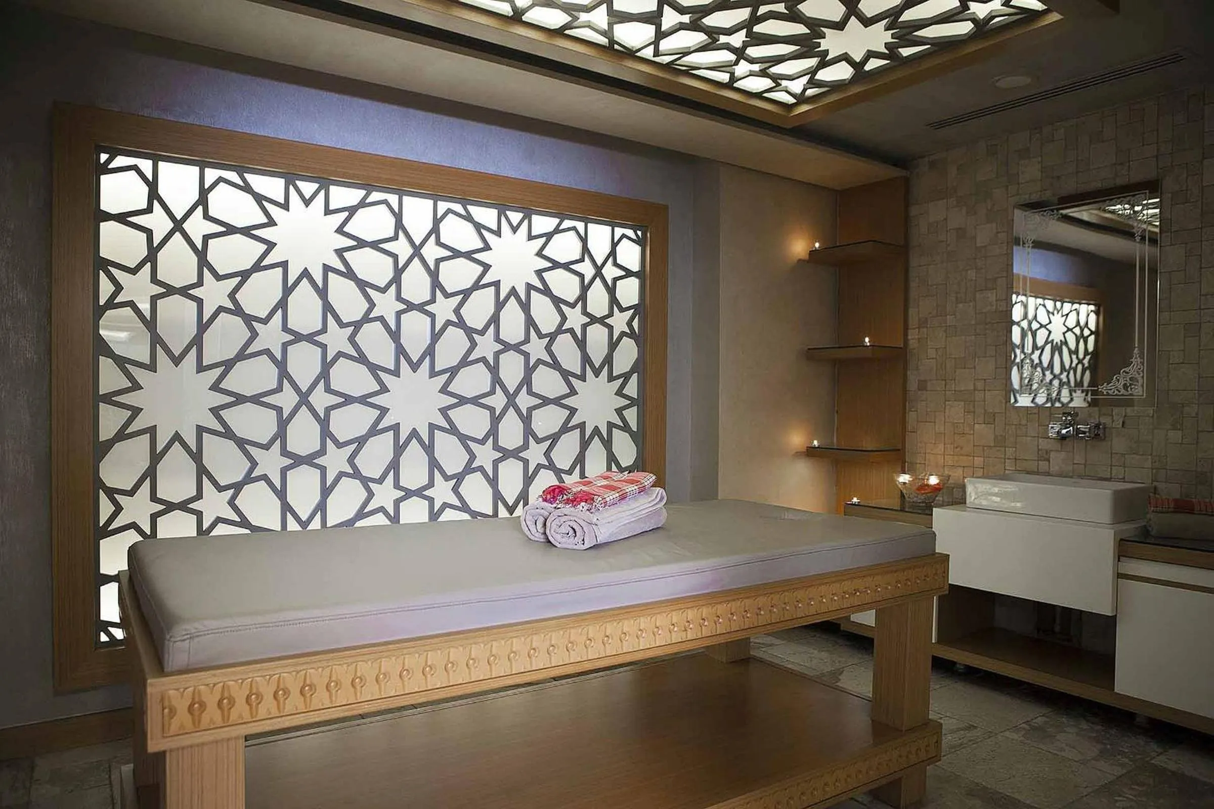 Massage, Bed in Baron Hotel & Spa