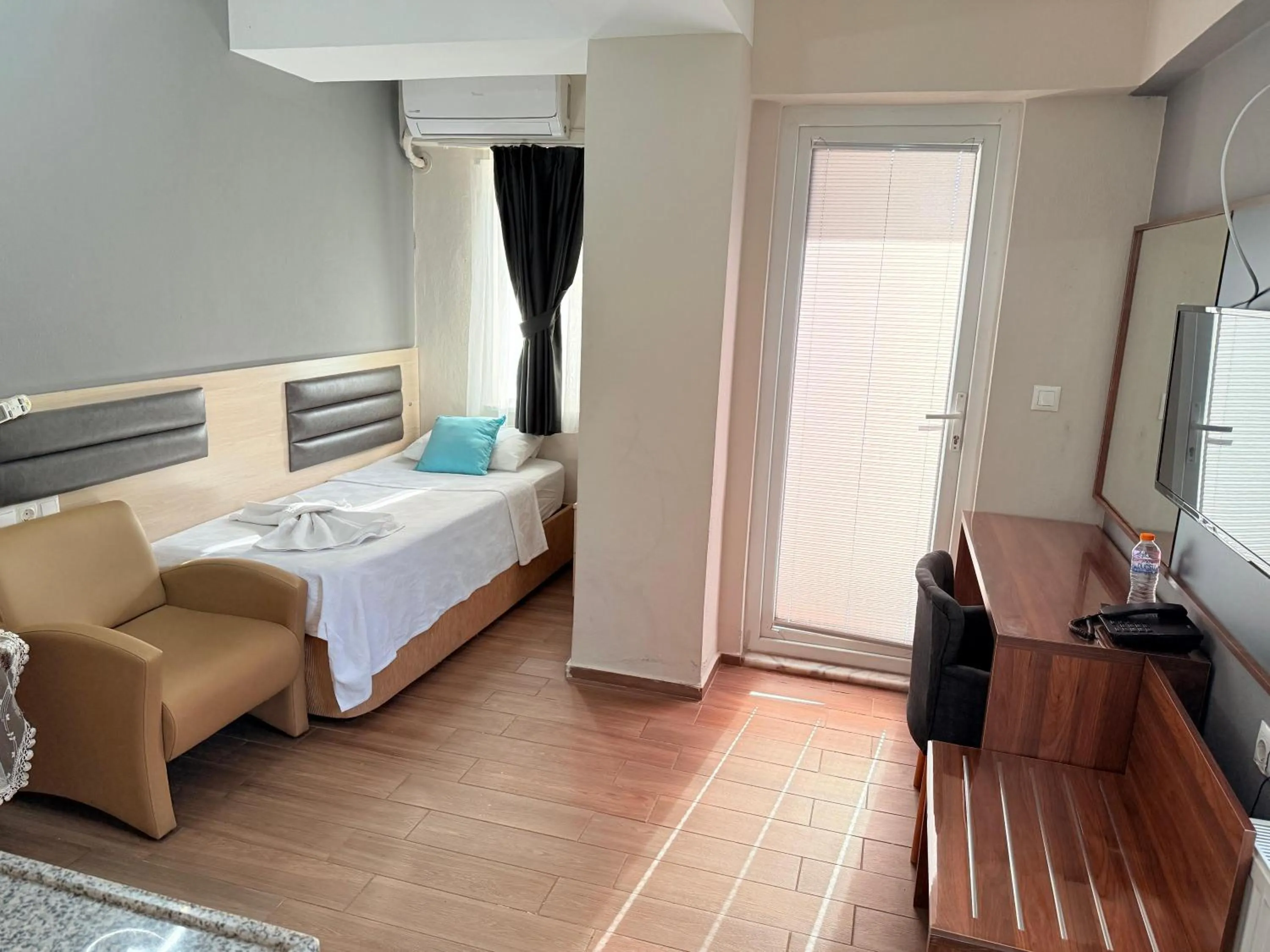 Bed in Figen Suite Hotel 2