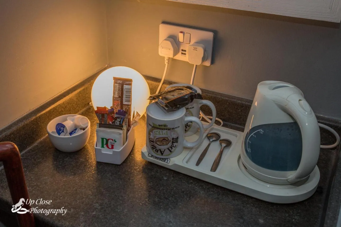 Coffee/tea facilities in The Farmers Boy Inn Guest House