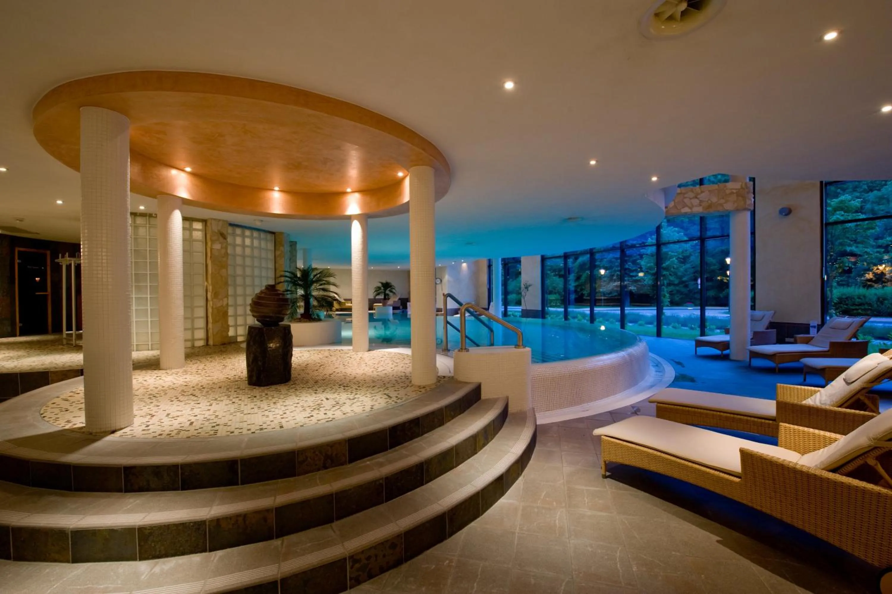 Swimming pool in Hotel Habichtstein