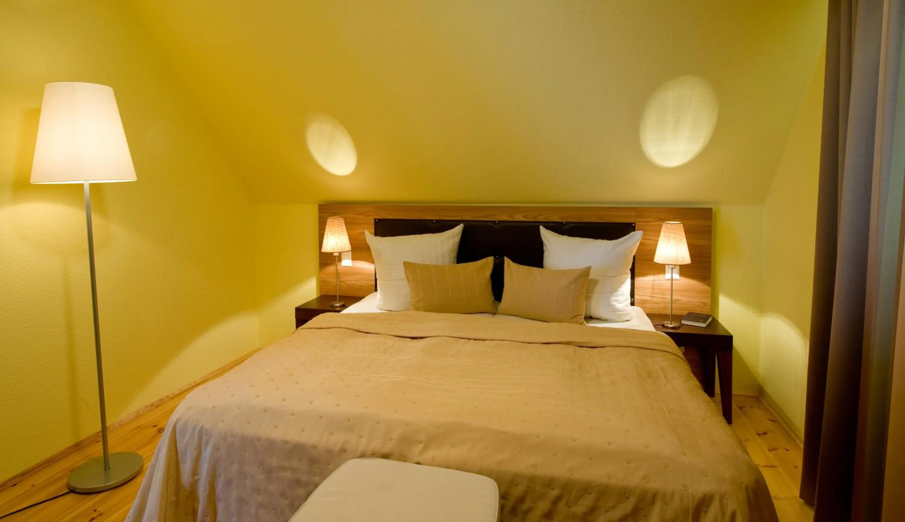 Photo of the whole room, Bed in Hotel Habichtstein