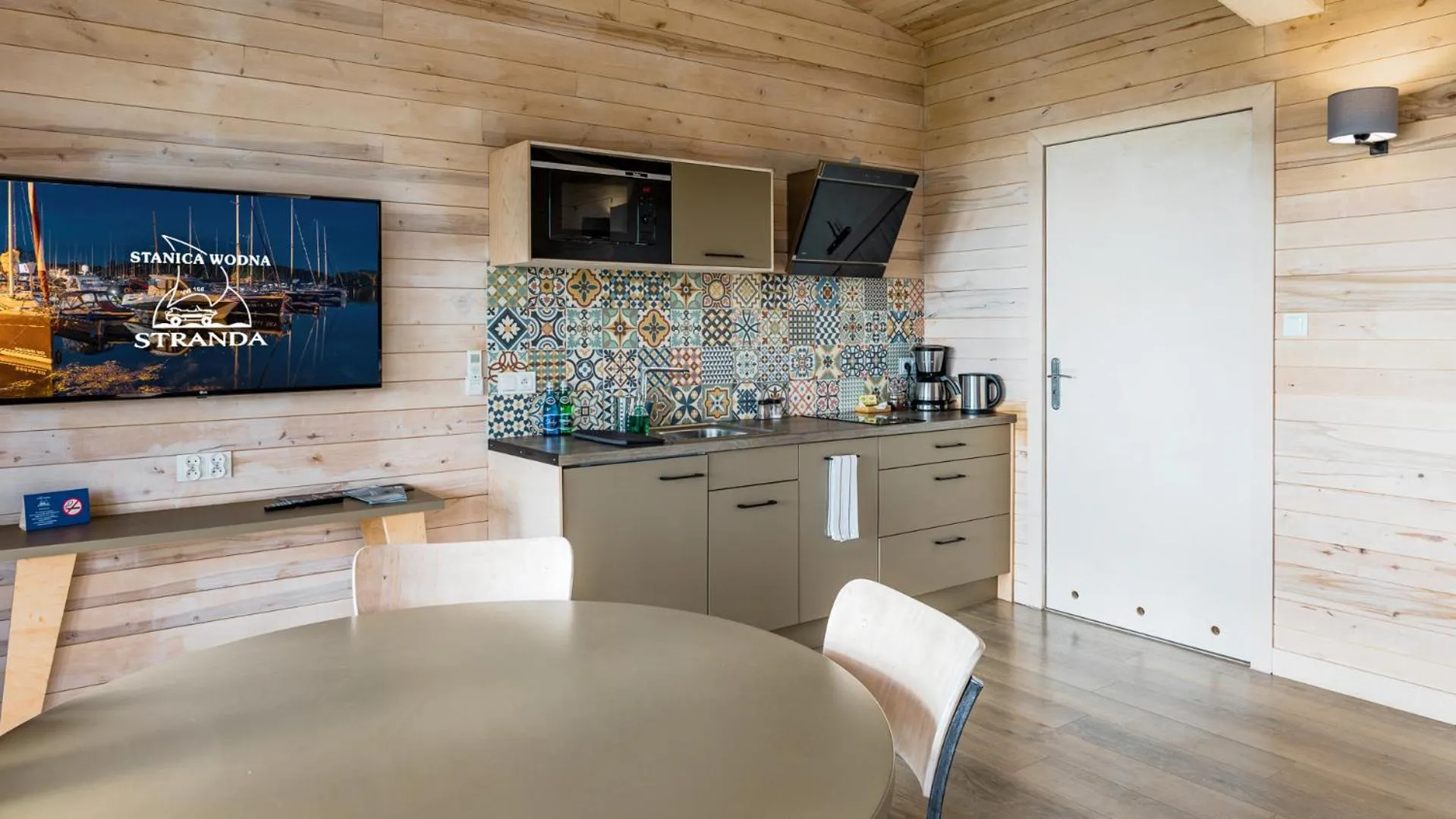 Kitchen or kitchenette in Stranda