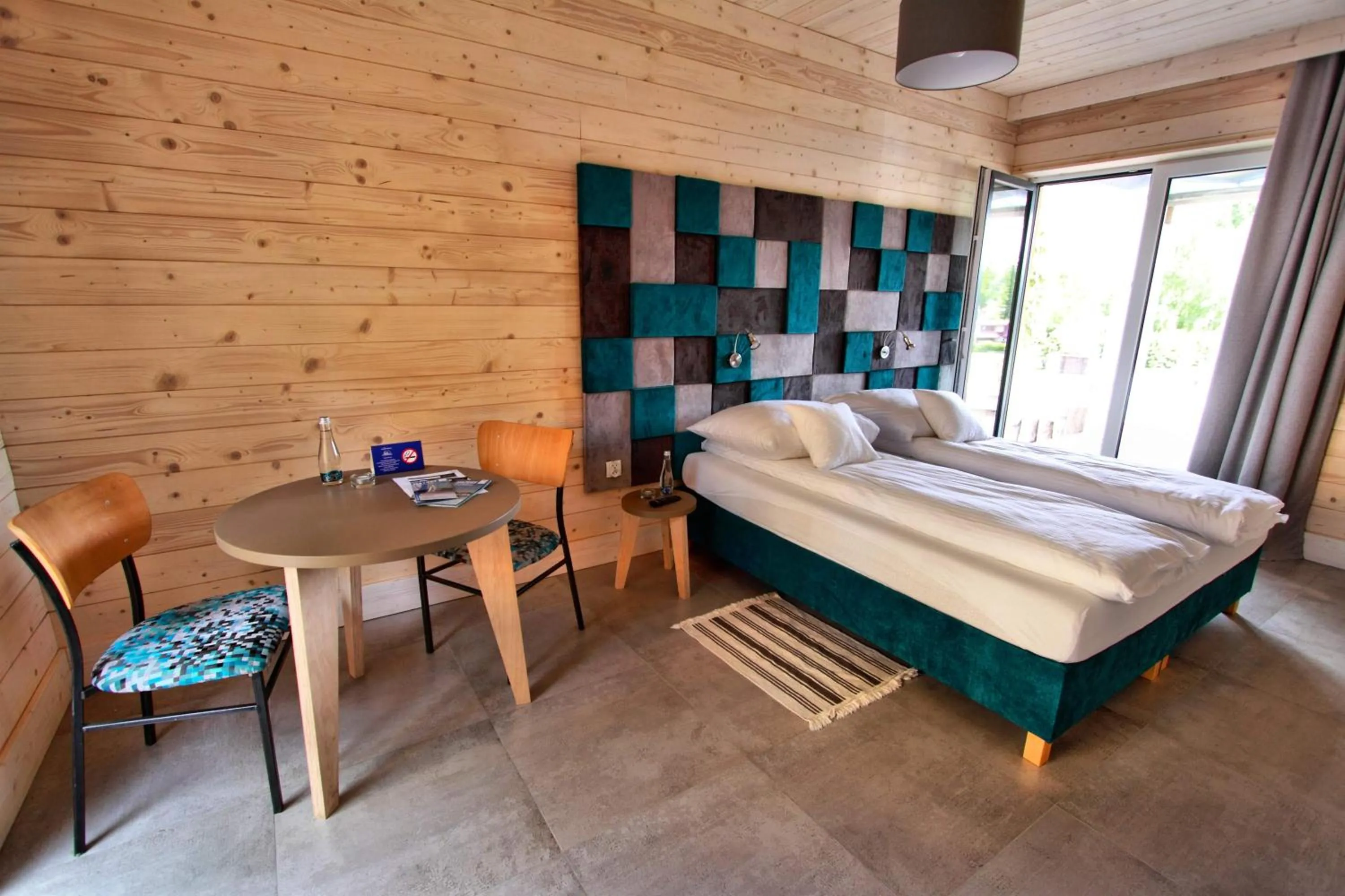 Photo of the whole room, Bed in Stranda