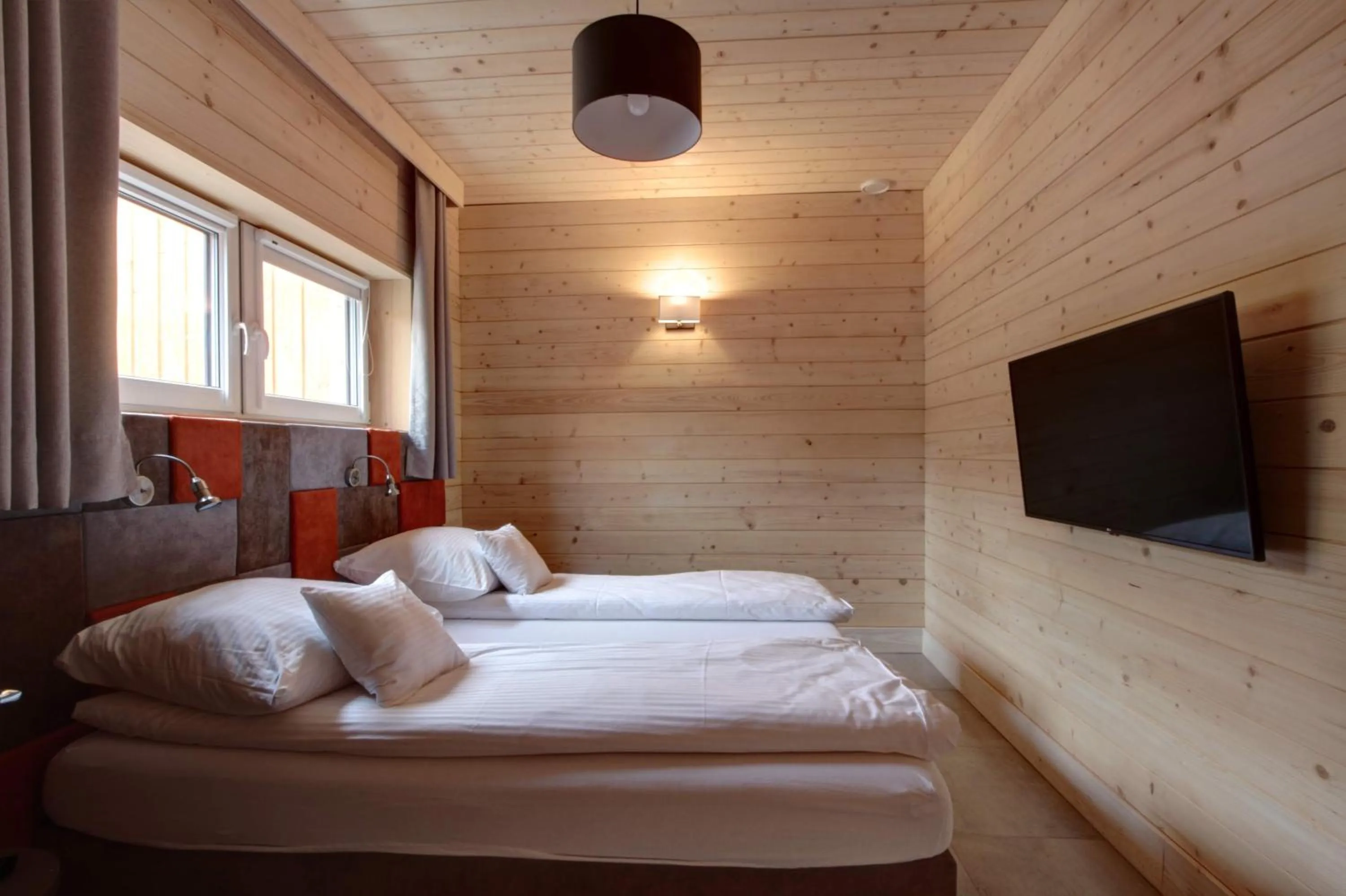 Bedroom, Bed in Stranda