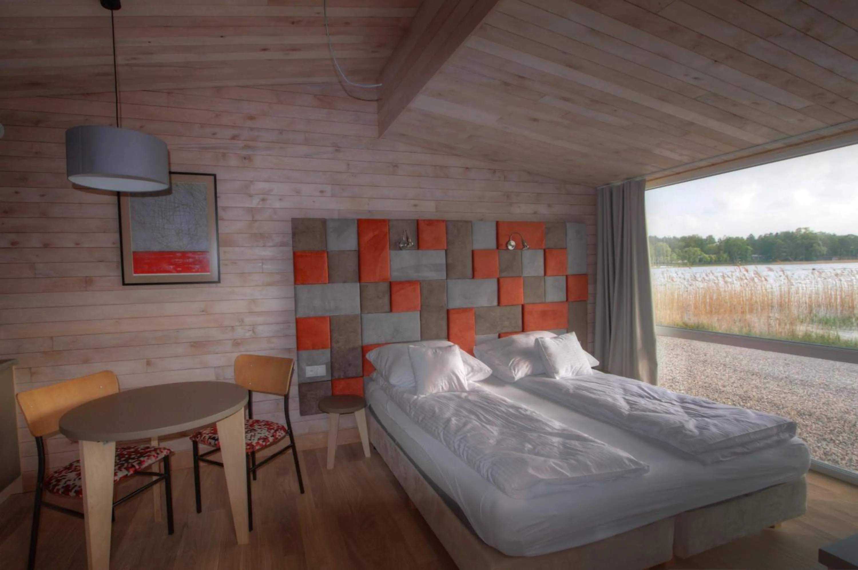 Photo of the whole room, Bed in Stranda