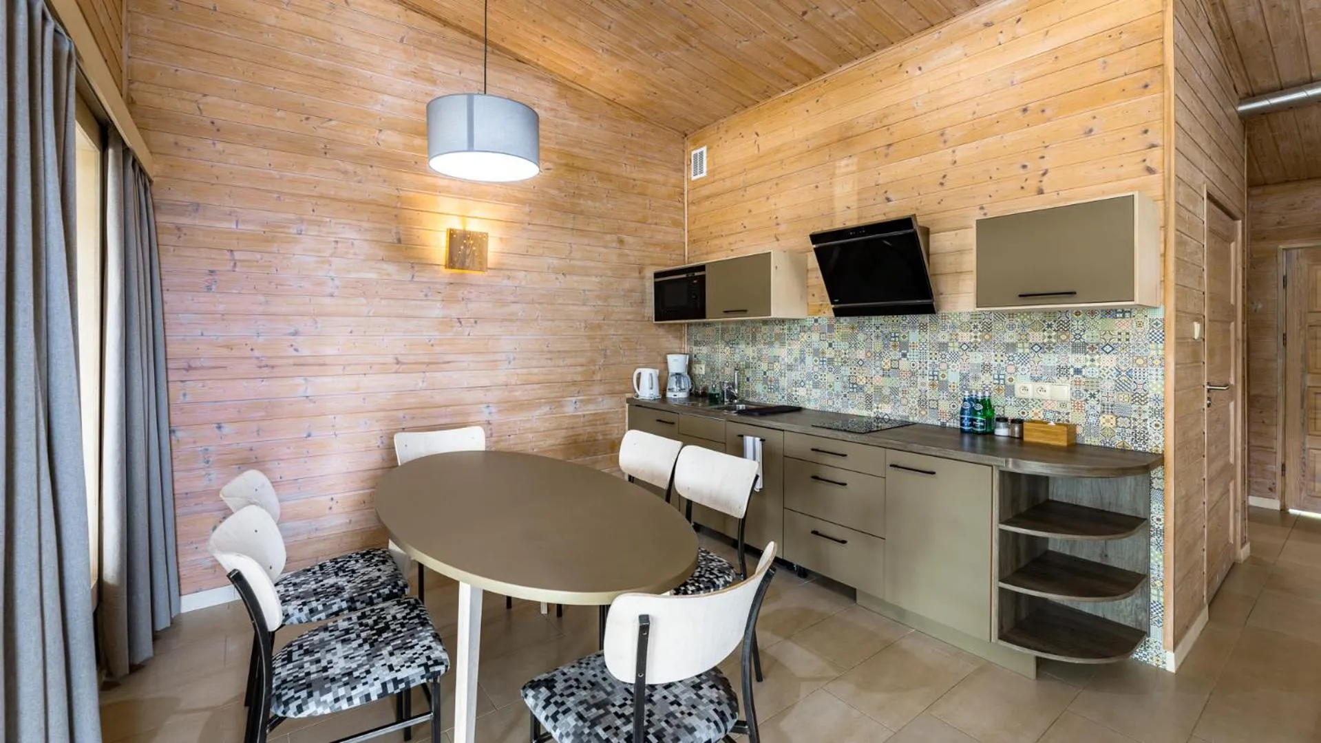 Kitchen or kitchenette in Stranda