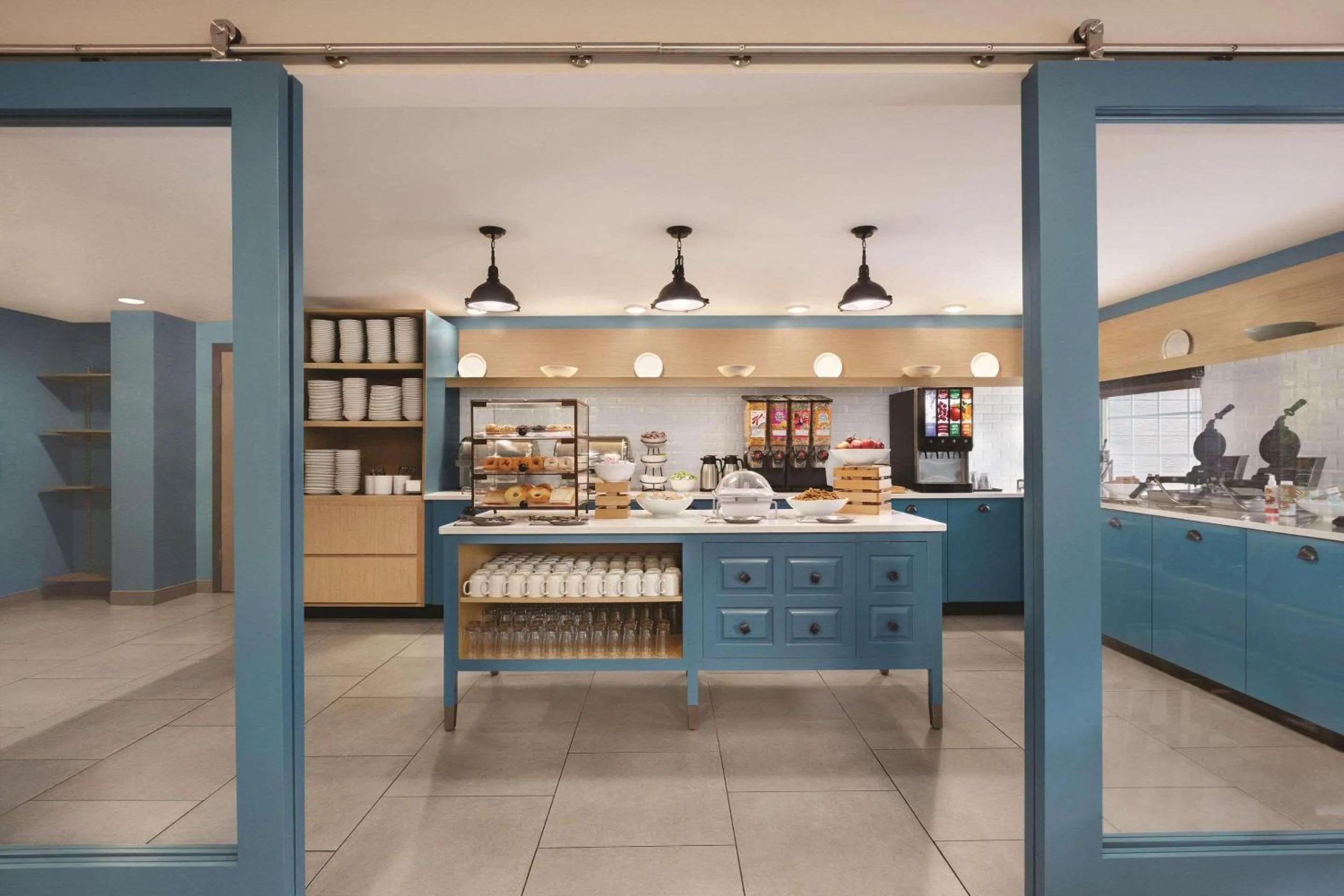 Breakfast in Country Inn & Suites by Radisson, Pigeon Forge South, TN