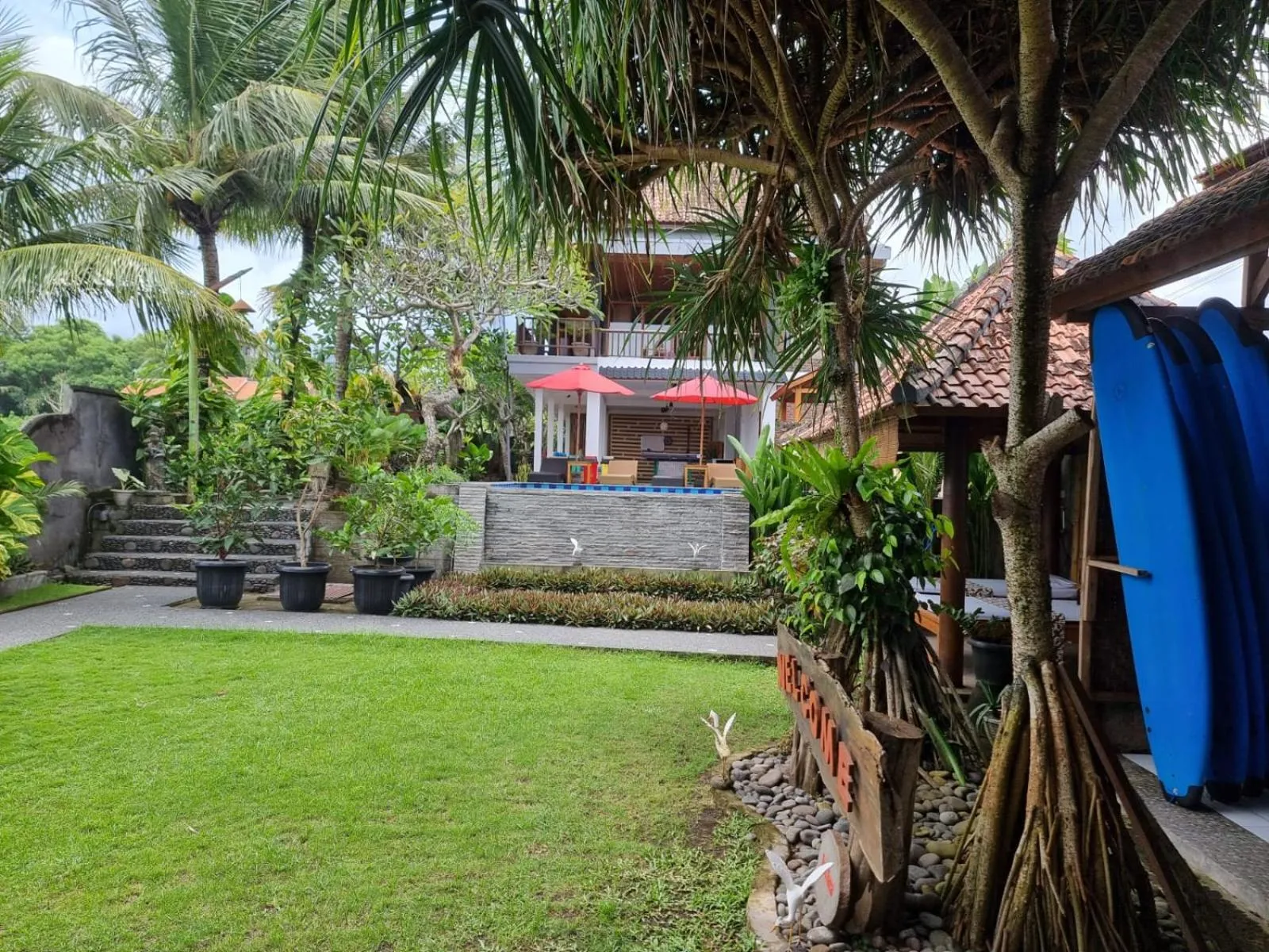 Garden view in West Break Bali - Medewi