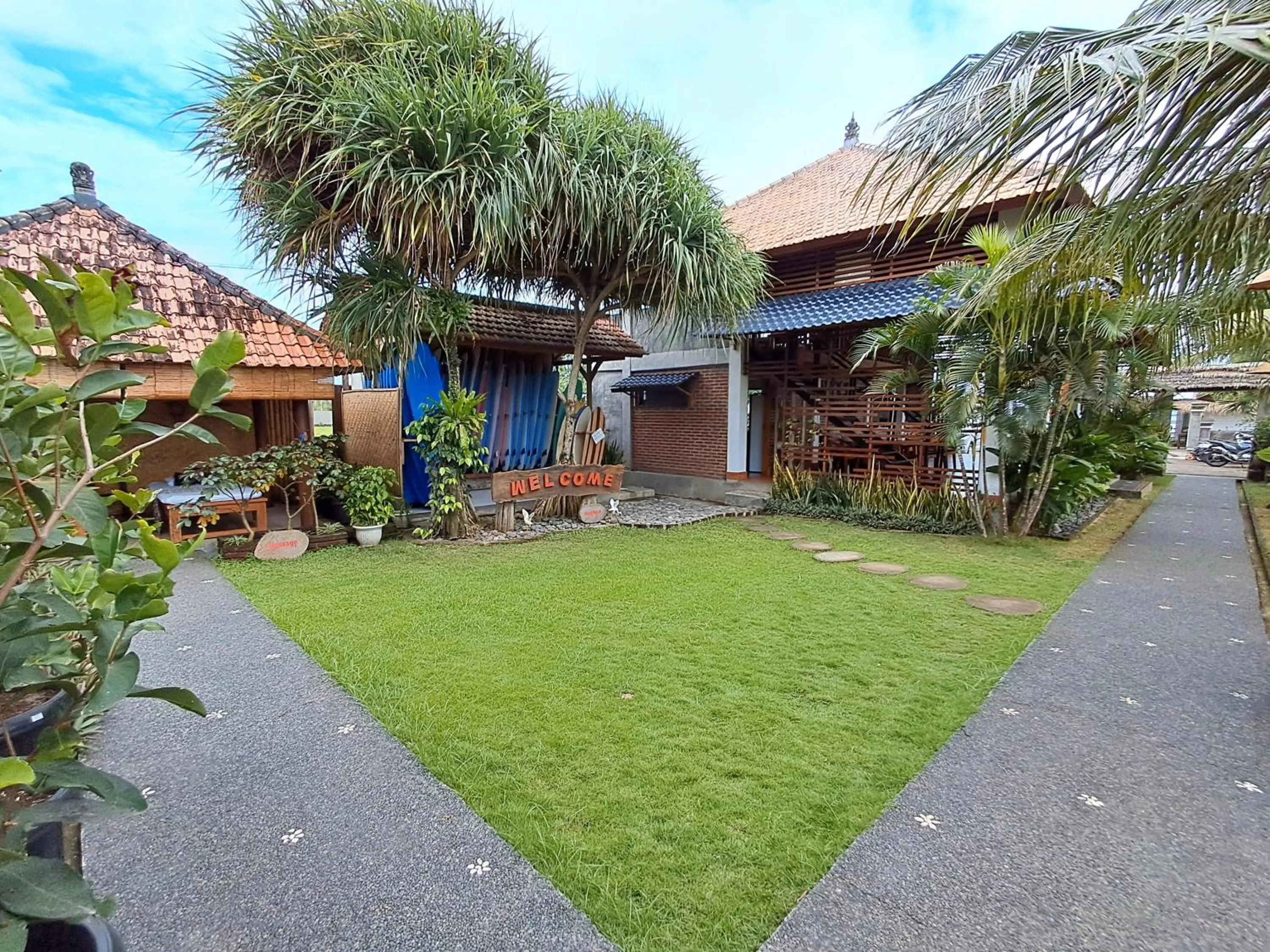 Garden view in West Break Bali - Medewi