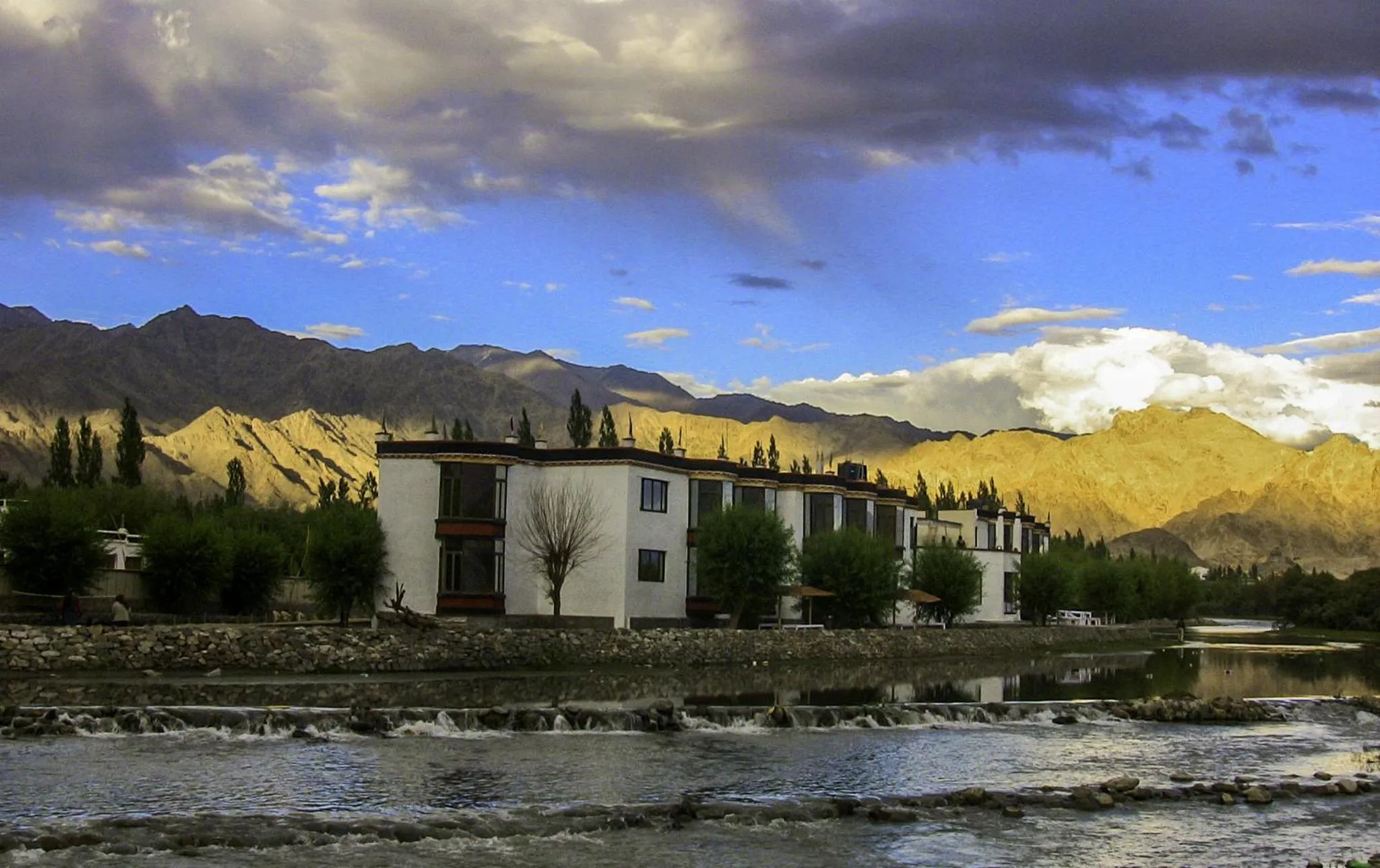 The Nature Residency - A Riverside Resort in Leh